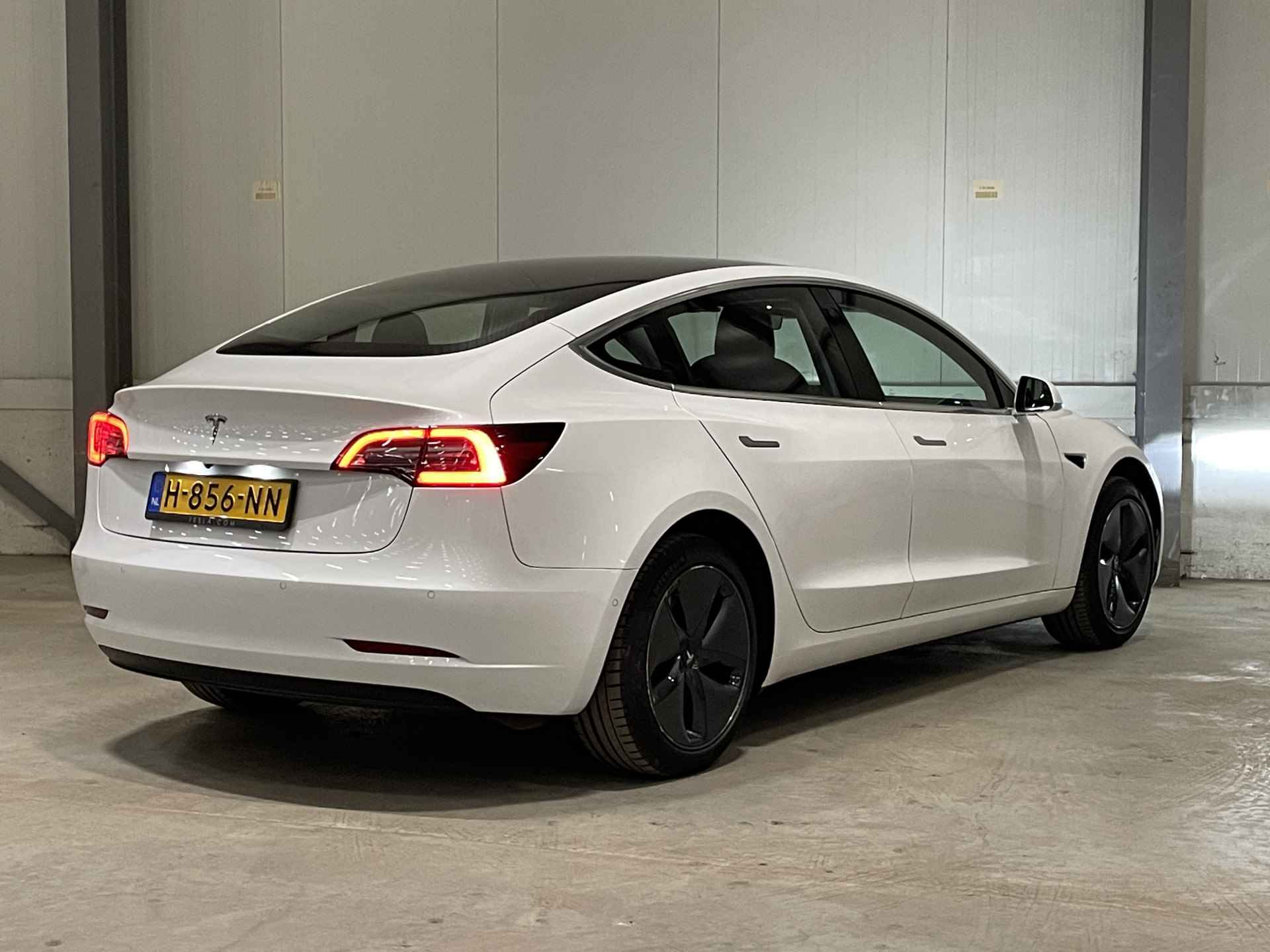 Tesla Model 3 Standard RWD Plus 60 kWh | Autopilot | Panoramadak | Lederen bekleding | Camera | 18"LM Velgen | - 3/43