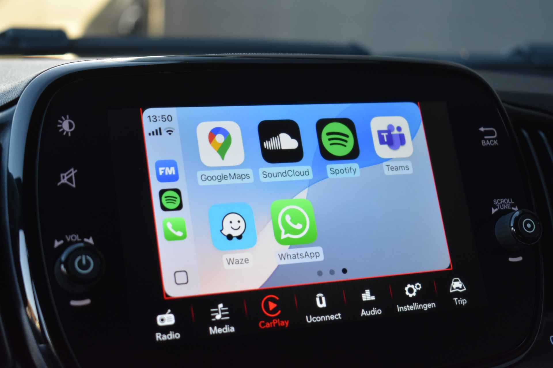 Fiat 500 1.0 Hybrid | Navigatie by App | Nieuwstaat! | Cruise Control | Airco | Apple Carplay | Android Auto | Bluetooth-Telefoonverbindi - 23/38