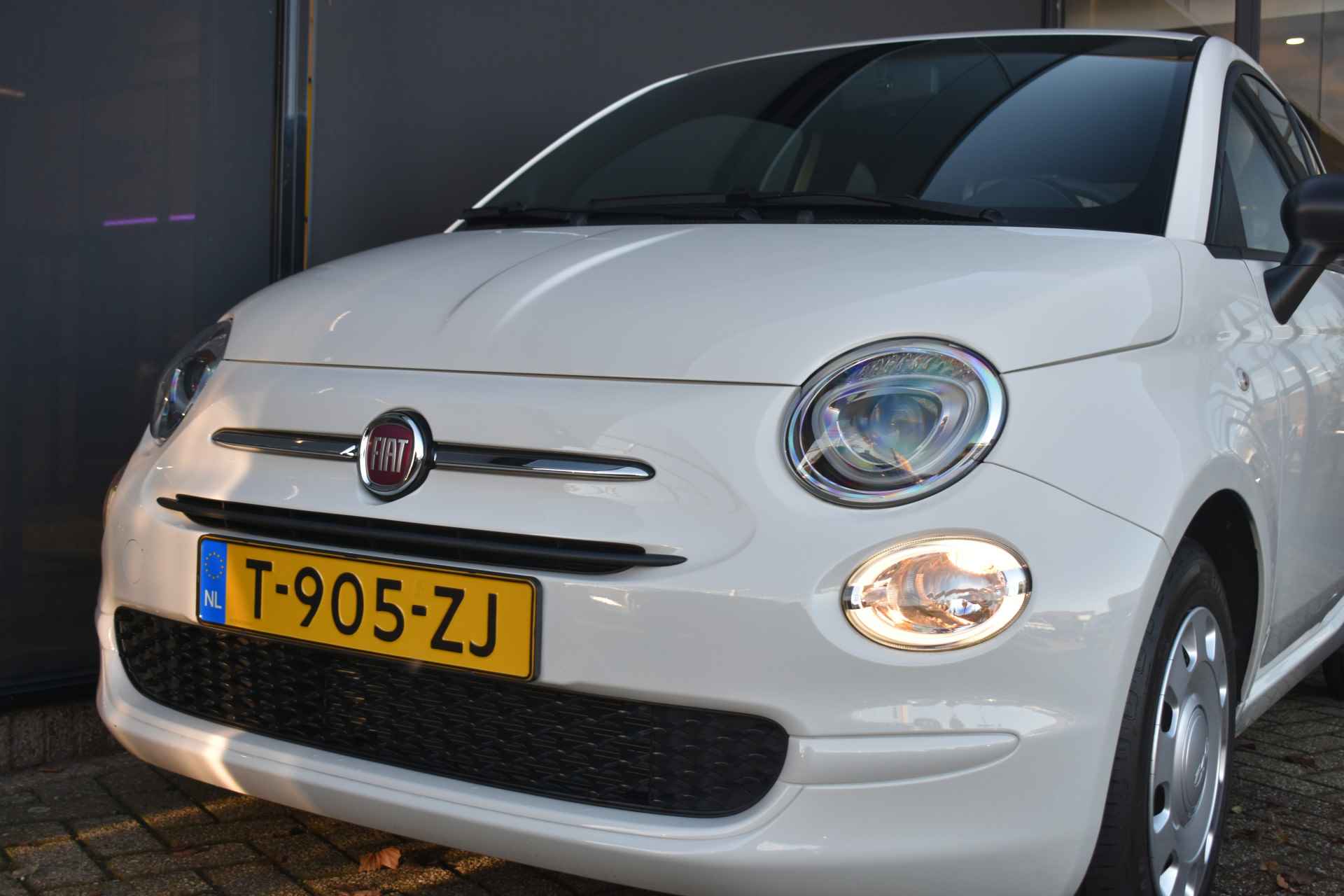 Fiat 500 1.0 Hybrid | Navigatie by App | Nieuwstaat! | Cruise Control | Airco | Apple Carplay | Android Auto | Bluetooth-Telefoonverbindi - 25/38