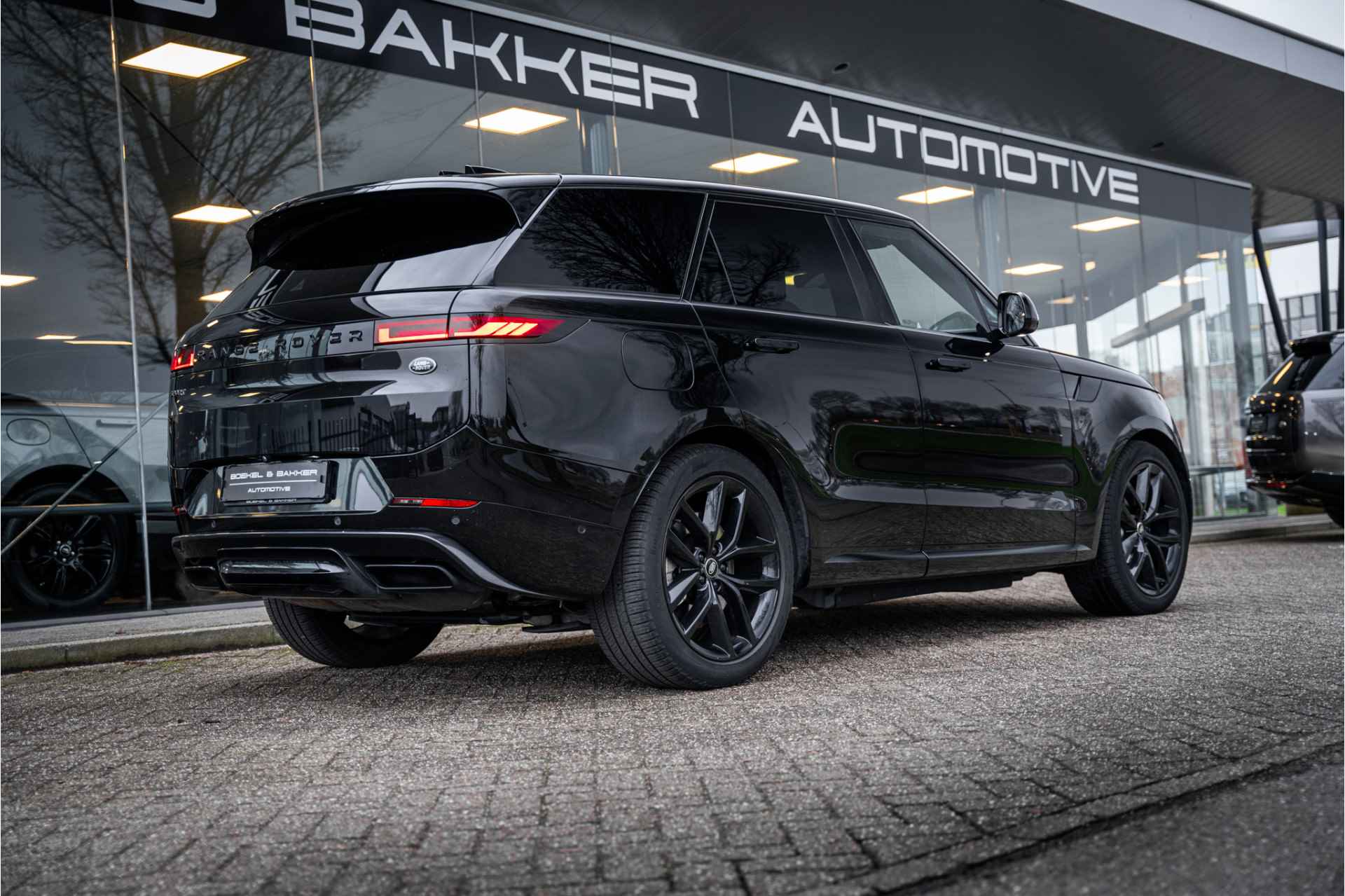 Land Rover Range Rover Sport P440e SE - Panodak - 22inch - SV Bespoke - Trekhaak - 36/80