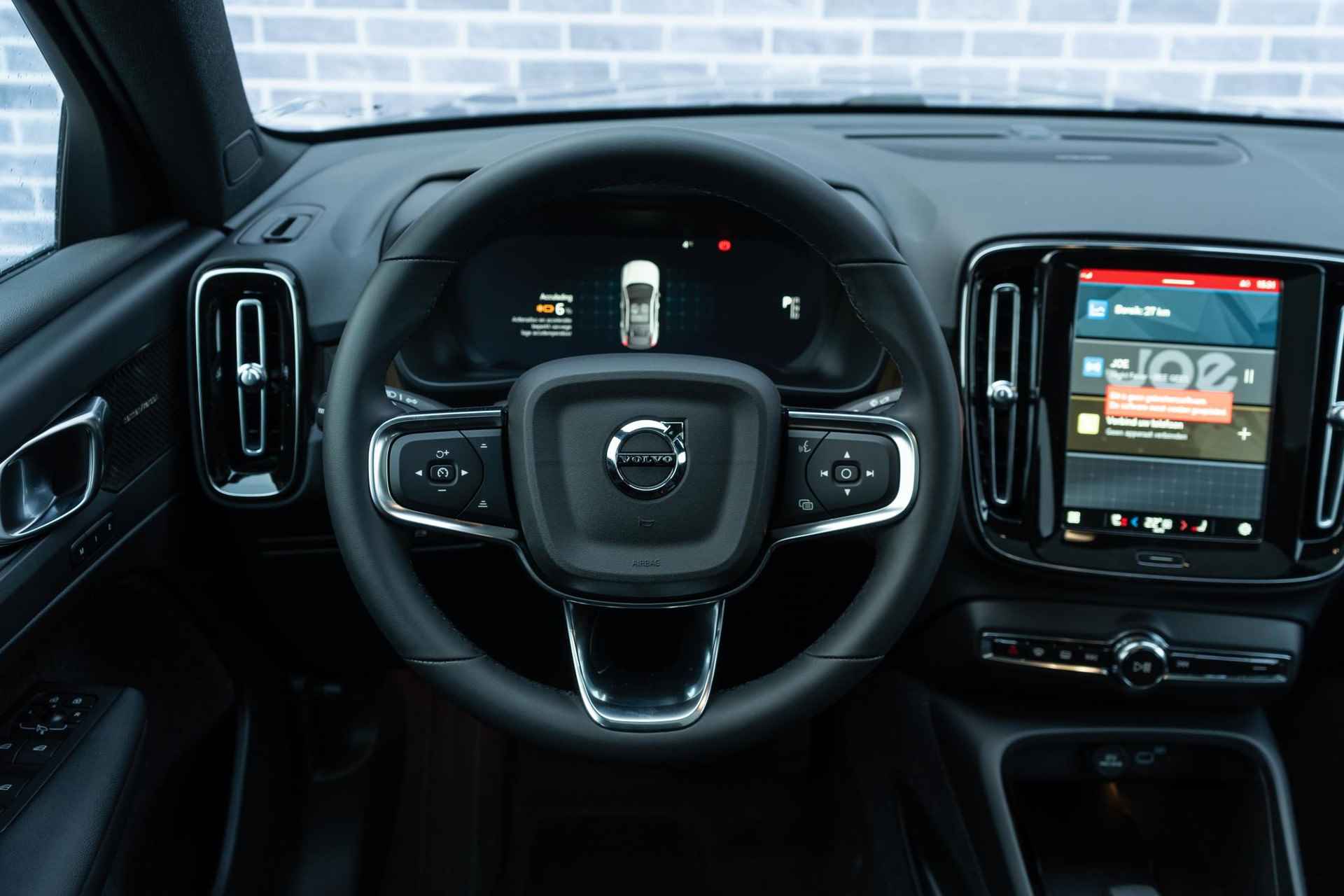 Volvo C40 Single Motor Extended Range Ultimate | Google | Warmtepomp | Adaptieve Cruise | Stoel-/Stuurverwarming | 360 Camera | Elek. Achterklep | Getint Glas | 20" LM - 4/22