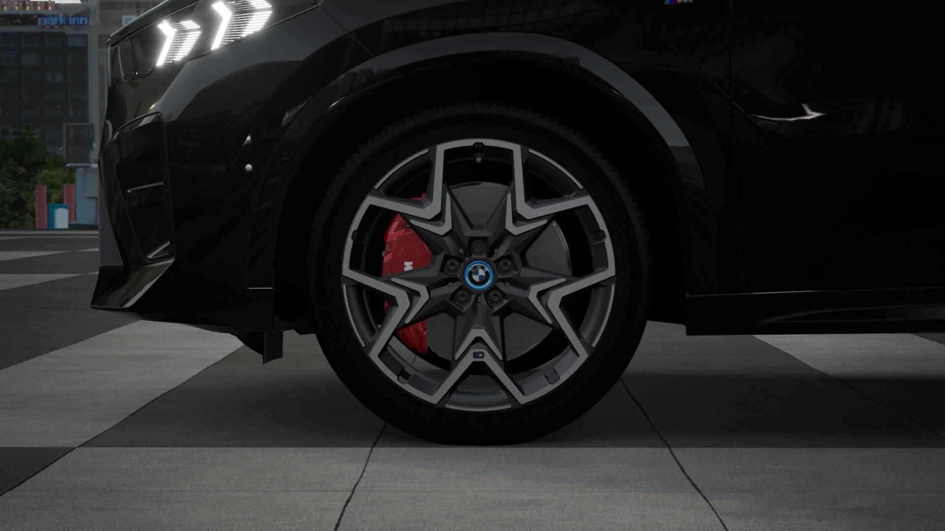 BMW iX2 eDrive20 High Executive M Sport 65kWh / Panoramadak / Trekhaak / Adaptieve LED / Sportstoelen / Adaptief M Onderstel / Comfort Access / Parking Assistant - 10/11