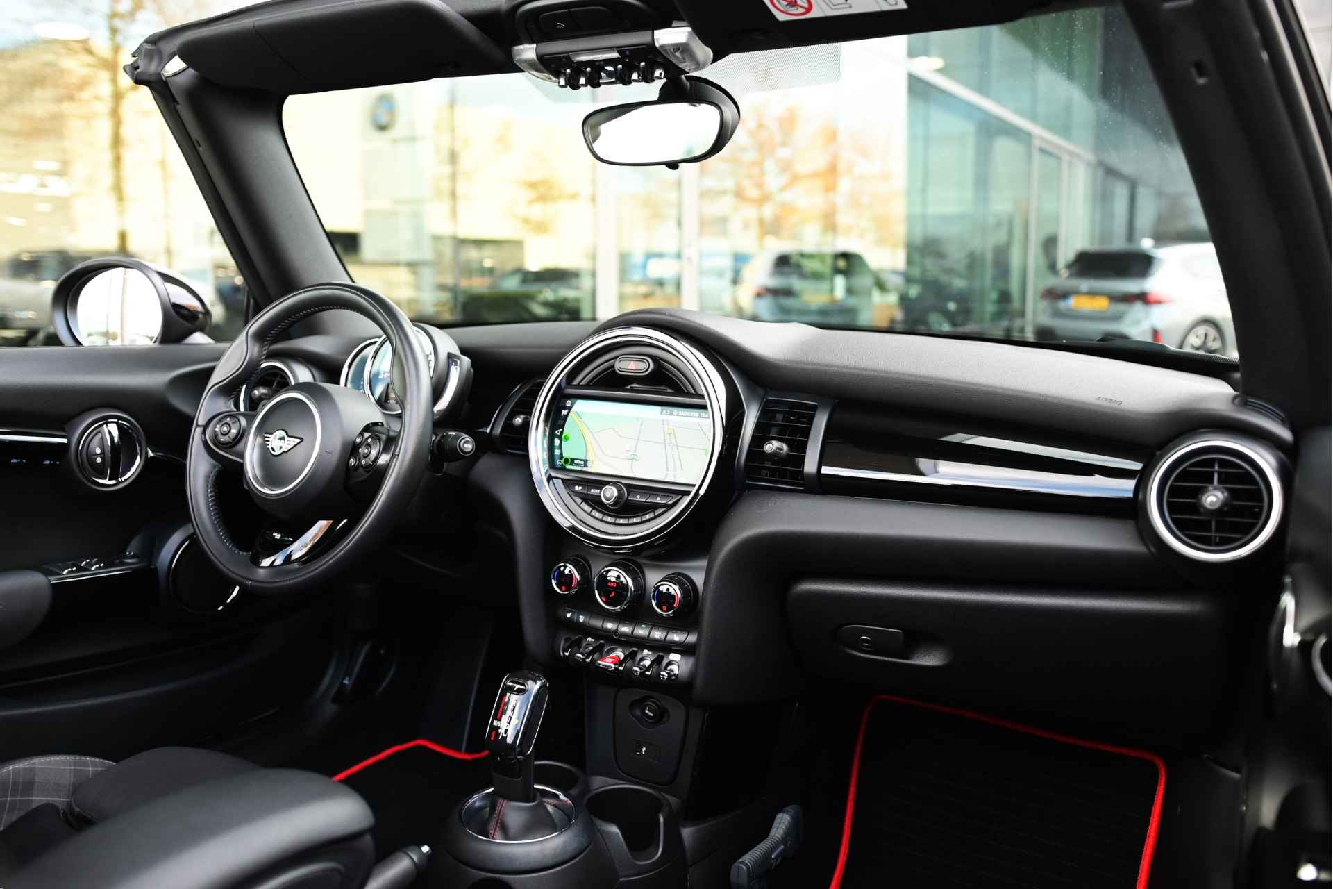 MINI Cabrio Cooper S Chili Automaat / Sportstoelen / LED / Apple CarPlay / Stoelverwarming / Cruise Control / Navigatie - 4/26