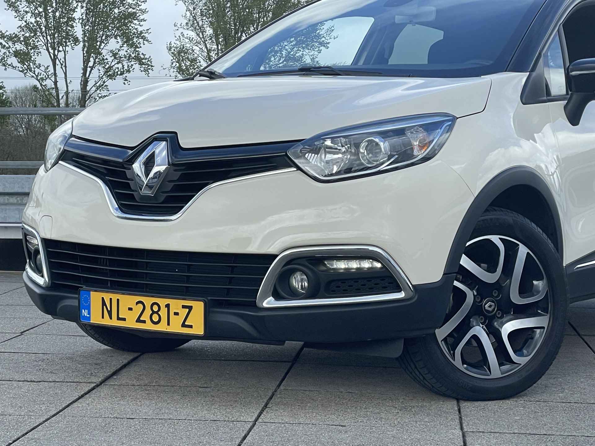 Renault Captur 1.2 TCe Dynamique | Navigatie | Achteruitrijcamera | Parkeersensoren achter | Rijklaarprijs! - 4/36