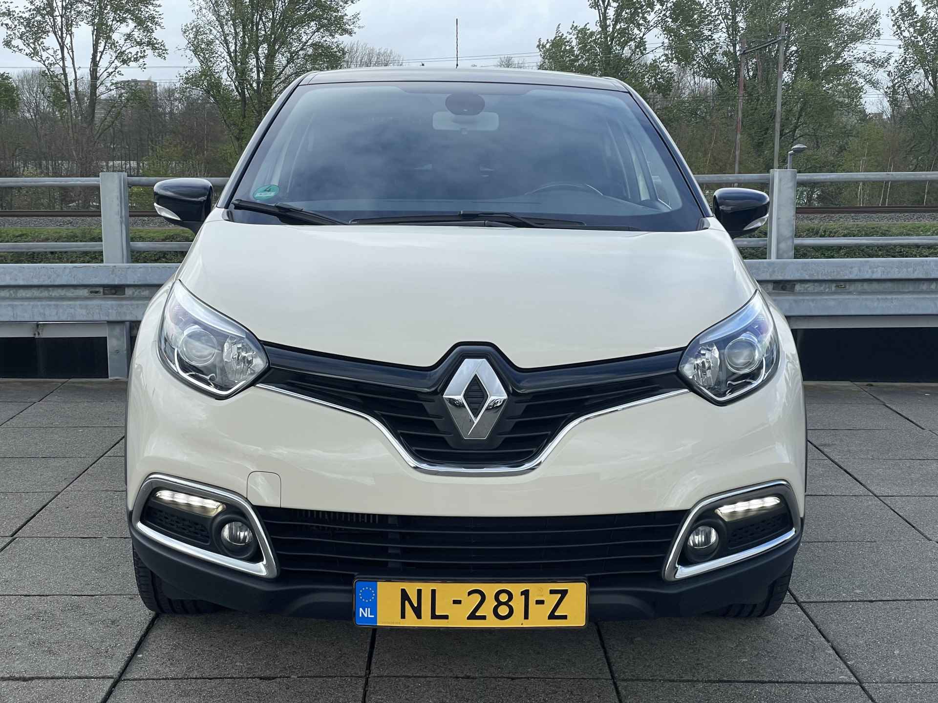 Renault Captur 1.2 TCe Dynamique | Navigatie | Achteruitrijcamera | Parkeersensoren achter | Rijklaarprijs! - 32/36