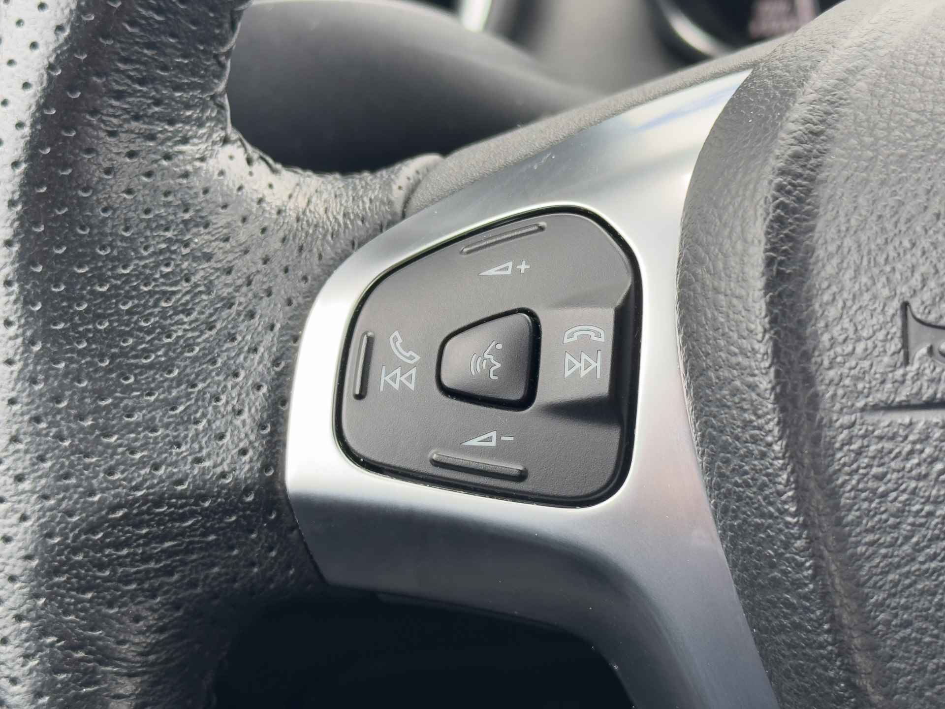 Ford Fiesta 1.0 EcoBoost ST Line | 17'' LM Velgen | Privacy Glass | Navigatie | Climate Control | Dealer onderhouden | - 13/27