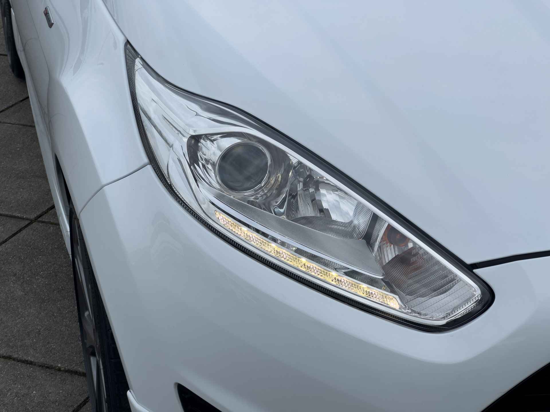 Ford Fiesta 1.0 EcoBoost ST Line | 17'' LM Velgen | Privacy Glass | Navigatie | Climate Control | Dealer onderhouden | - 21/27