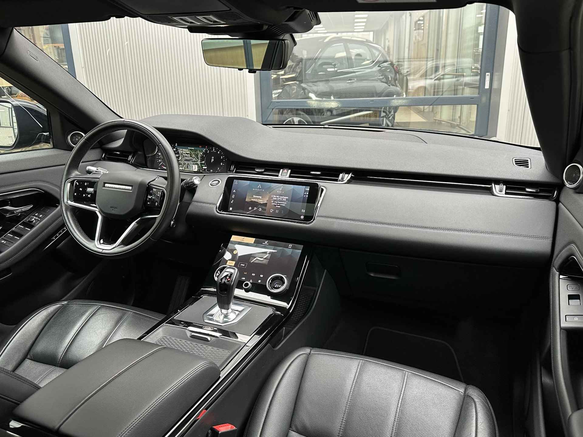 Land Rover Range Rover Evoque 1.5 P300e SE AWD R-Dynamic | Pano-schuifdak/3D camera/Leder/Meridian/20-inch - 50/80