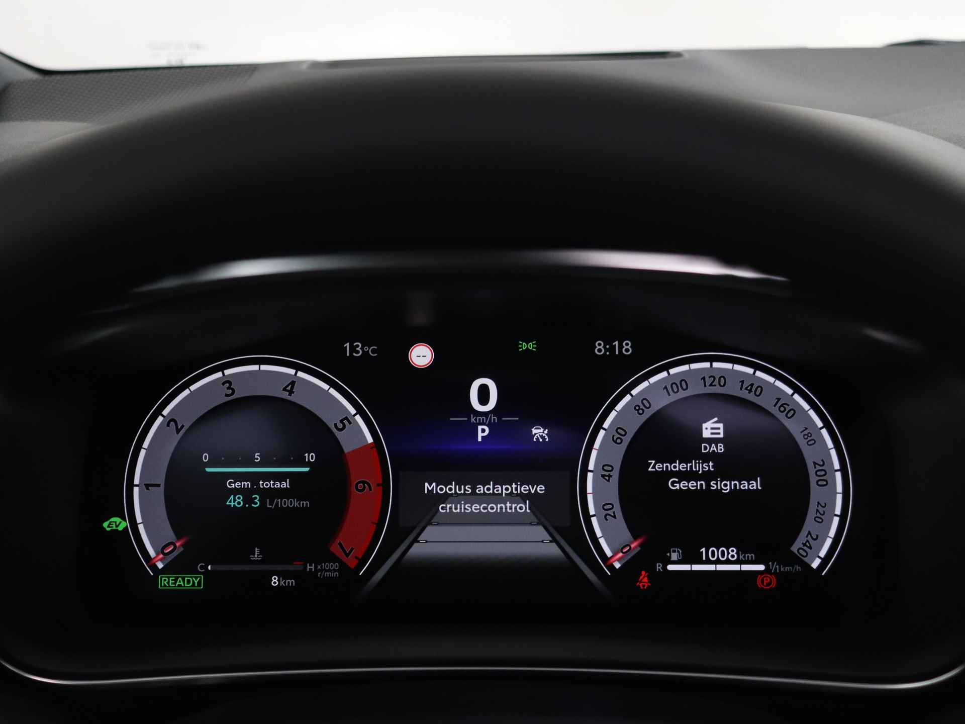 Toyota Corolla Touring Sports 1.8 Hybrid Executive | DEMO | Panoramadak | Navigatie | JBL | - 6/39