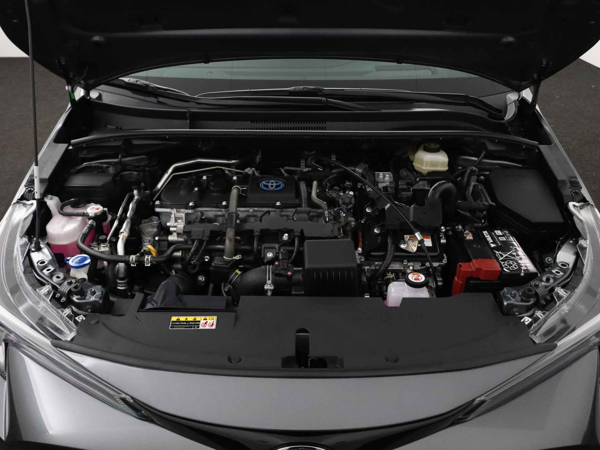 Toyota Corolla Touring Sports 1.8 Hybrid Executive | DEMO | Panoramadak | Navigatie | JBL | - 36/39