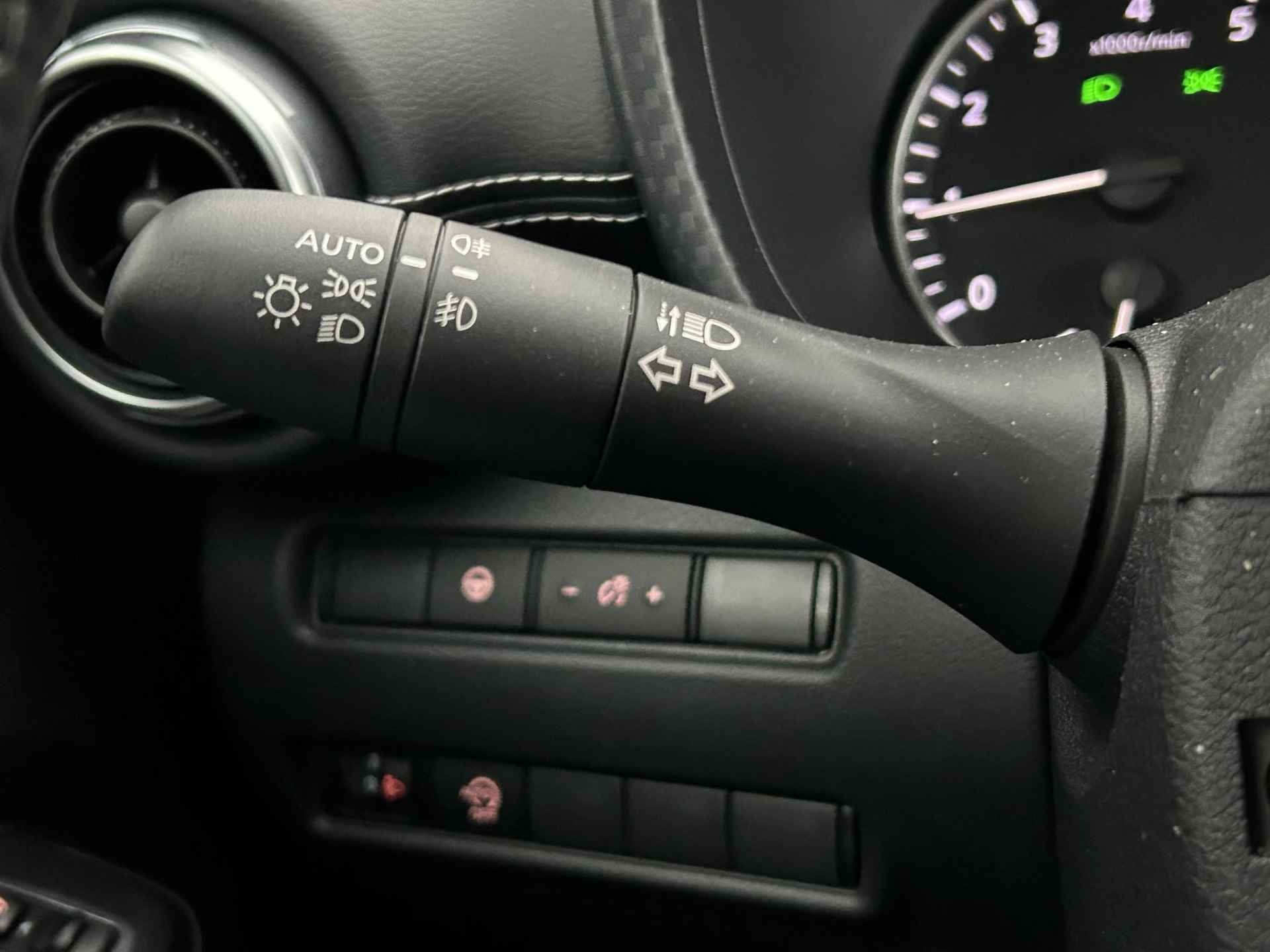 Nissan Juke 1.0 DIG-T N-Design / 360 graden camera / Apple Carplay/Android Auto / Navigatie - 36/42