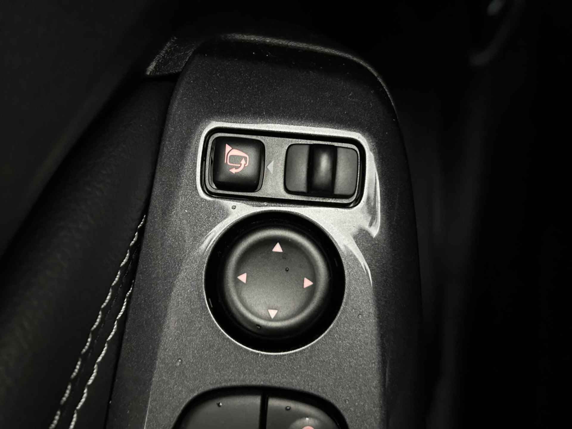 Nissan Juke 1.0 DIG-T N-Design / 360 graden camera / Apple Carplay/Android Auto / Navigatie - 39/42