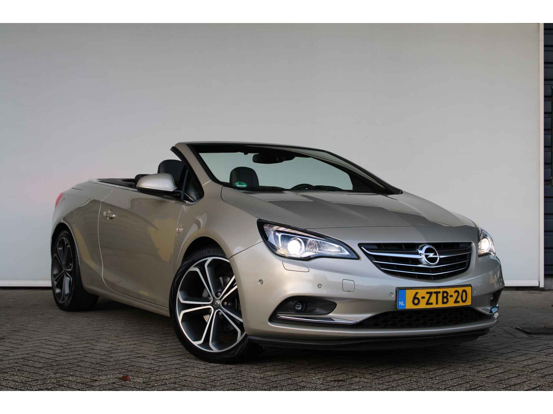 Opel Cascada 1.4 Turbo ecoFLEX Cosmo - 3/34