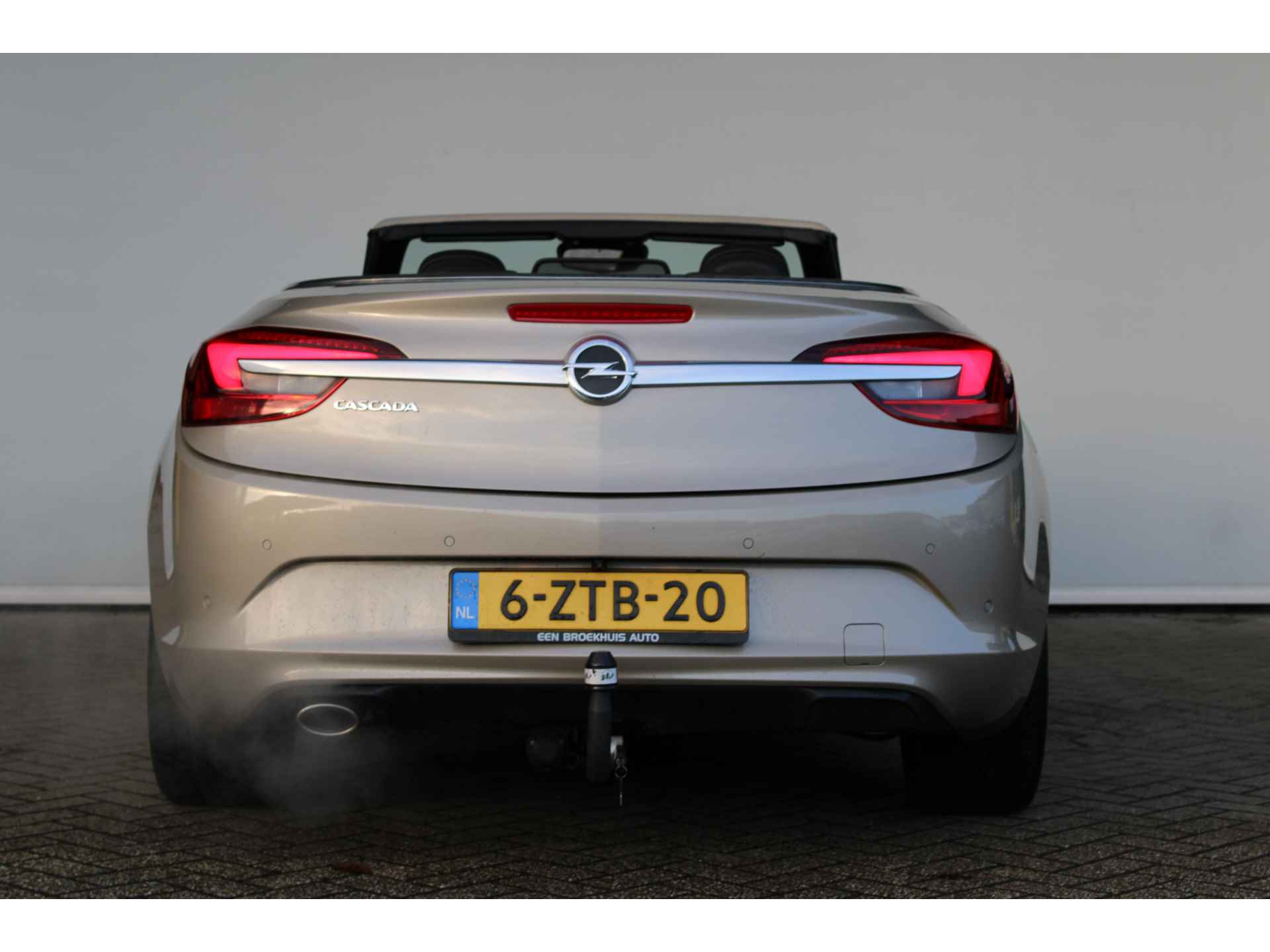 Opel Cascada 1.4 Turbo ecoFLEX Cosmo - 7/34