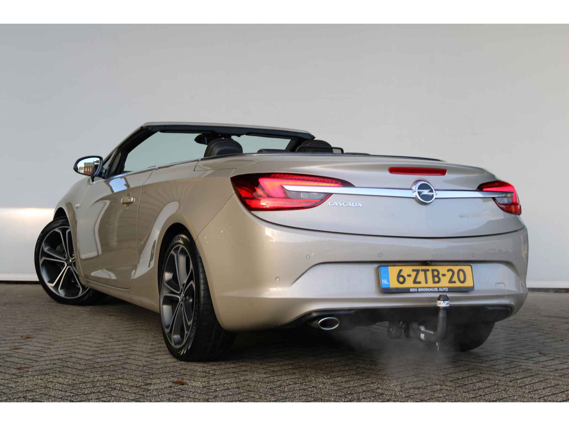 Opel Cascada 1.4 Turbo ecoFLEX Cosmo - 8/34