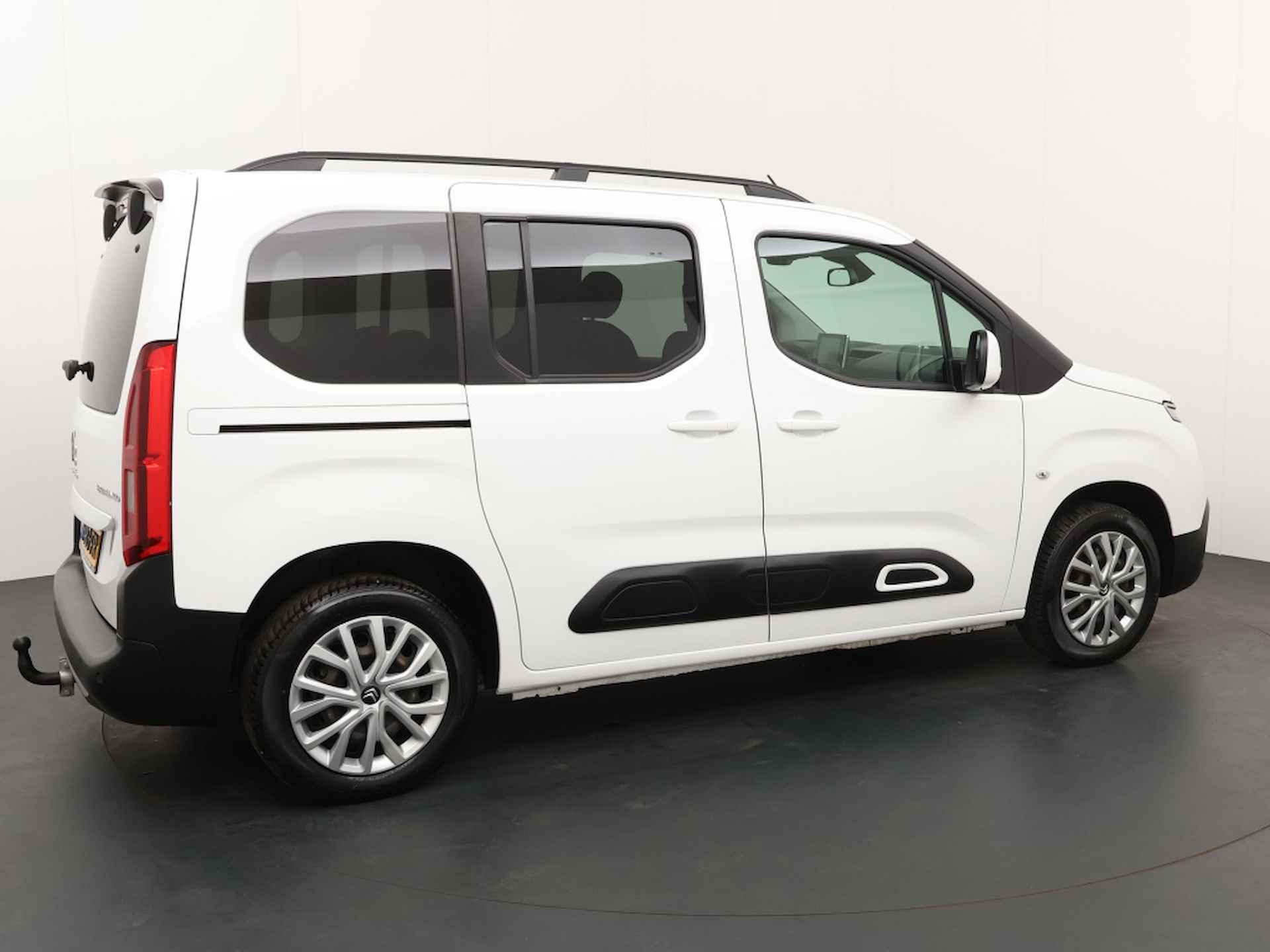 Citroen Berlingo 1.2 PureTech Shine - 9/34