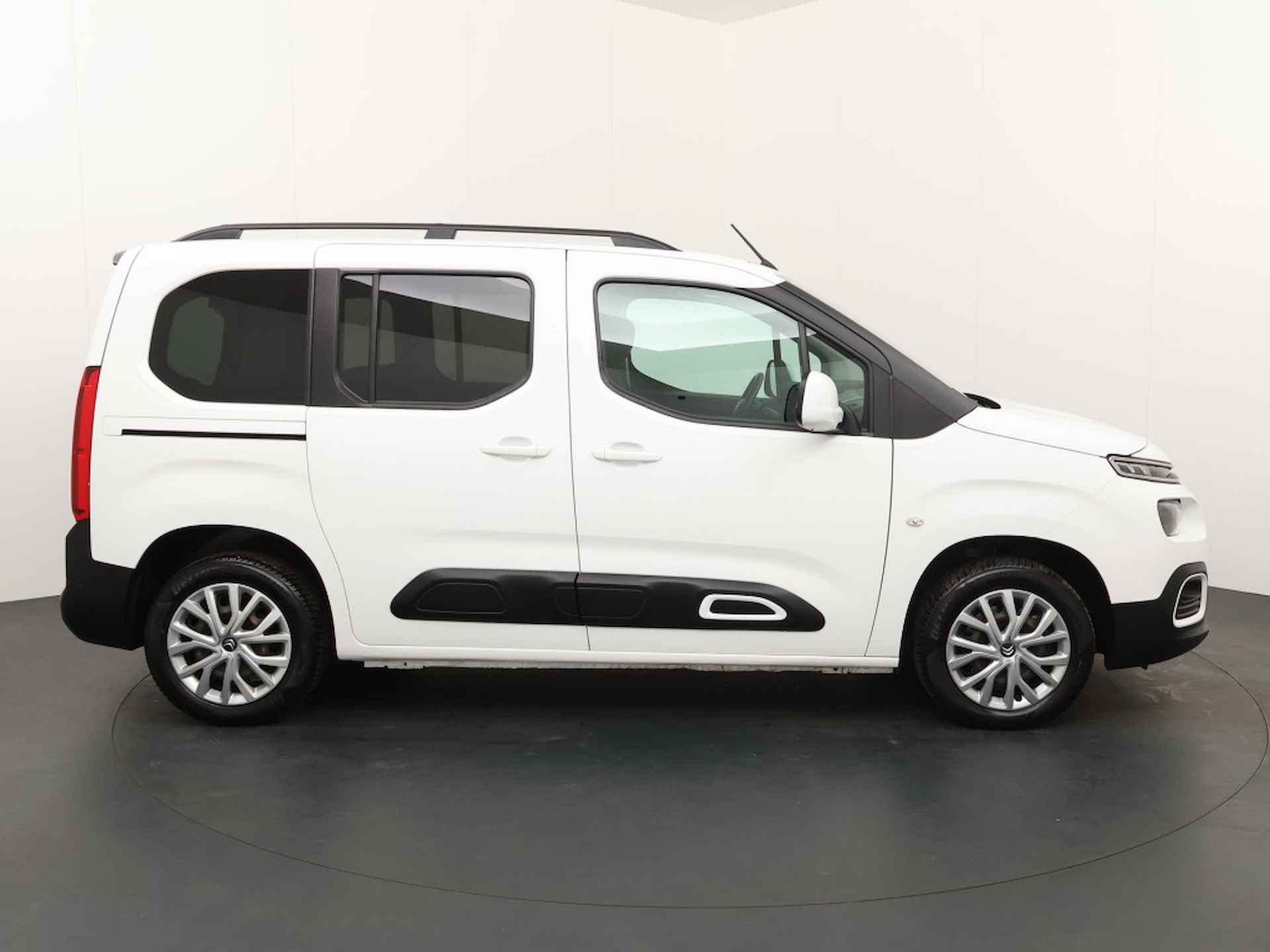 Citroen Berlingo 1.2 PureTech Shine - 10/34