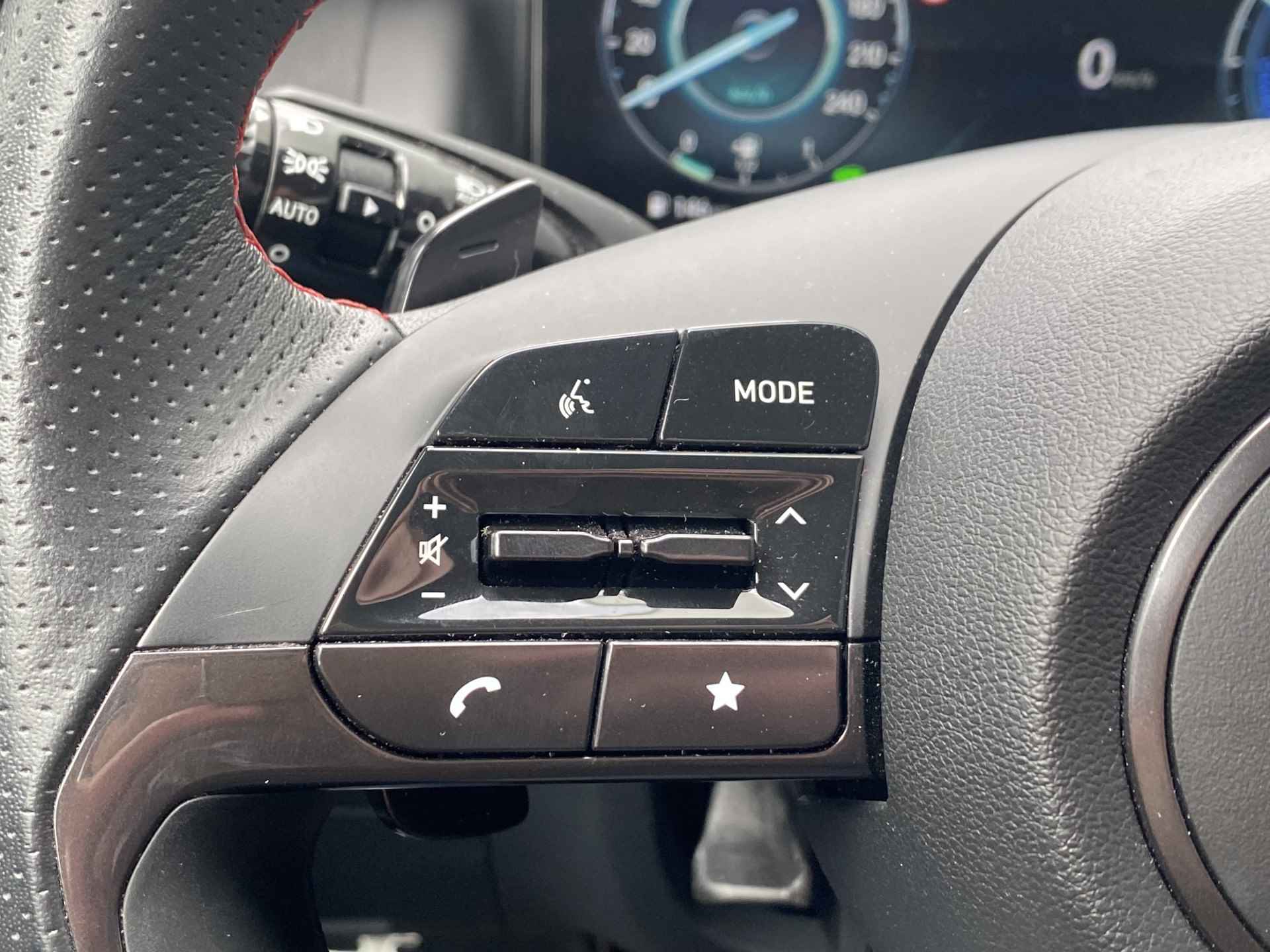 Hyundai Tucson 1.6 T-GDI 265pk PHEV N-Line AWD Automaat | Leder | Camera | Keyless | Full-Led | Navigatie | Alcantara | Krell Audio | 19" Licht - 22/32