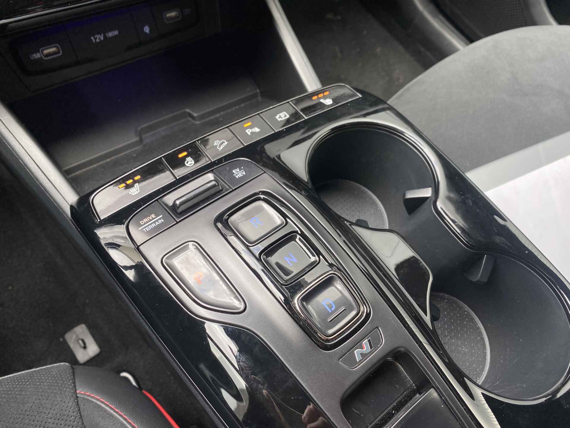 Hyundai Tucson 1.6 T-GDI 265pk PHEV N-Line AWD Automaat | Leder | Camera | Keyless | Full-Led | Navigatie | Alcantara | Krell Audio | 19" Licht - 25/32