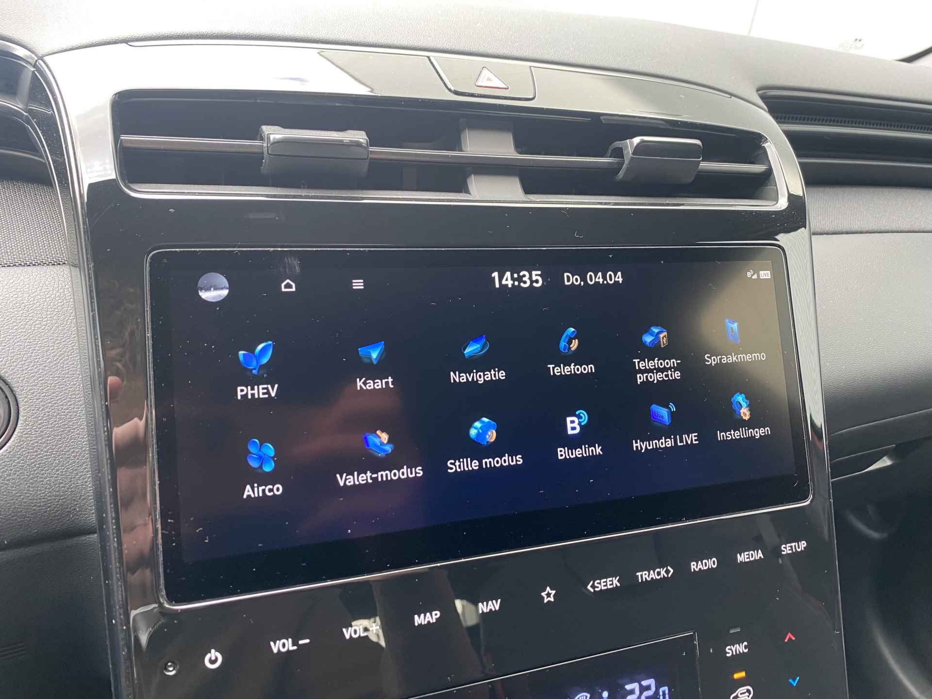 Hyundai Tucson 1.6 T-GDI 265pk PHEV N-Line AWD Automaat | Leder | Camera | Keyless | Full-Led | Navigatie | Alcantara | Krell Audio | 19" Licht - 26/32