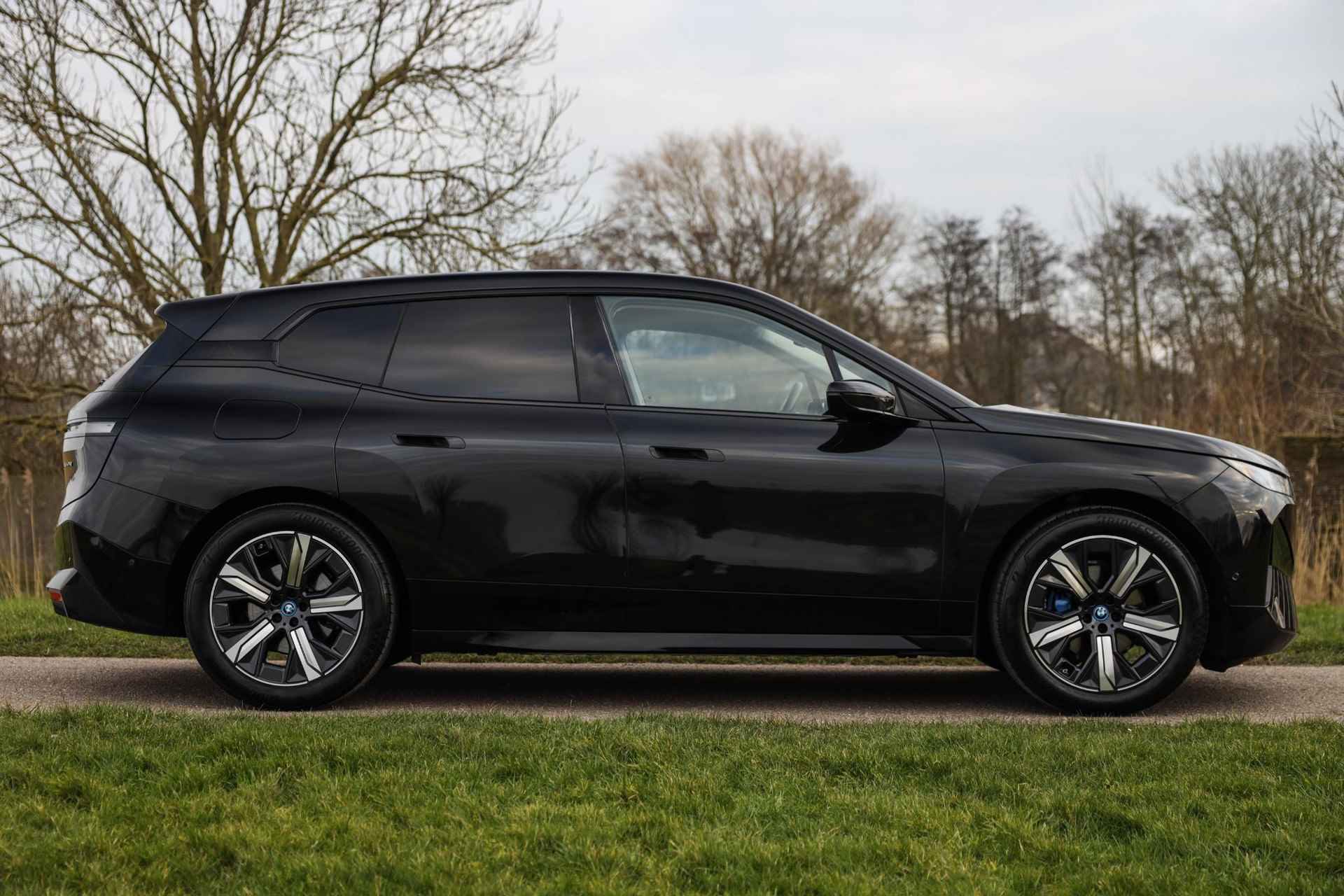 BMW iX xDrive40 77 kWh M-Sport ✅ LED ✅ Stuurverwarming ✅ M-sport - 4/40