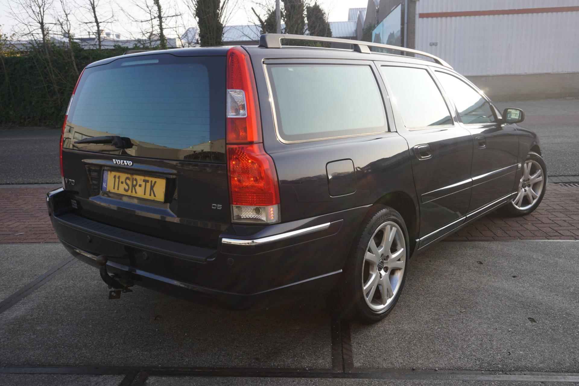 Volvo V70 2.4 D5 Summum - 3/21