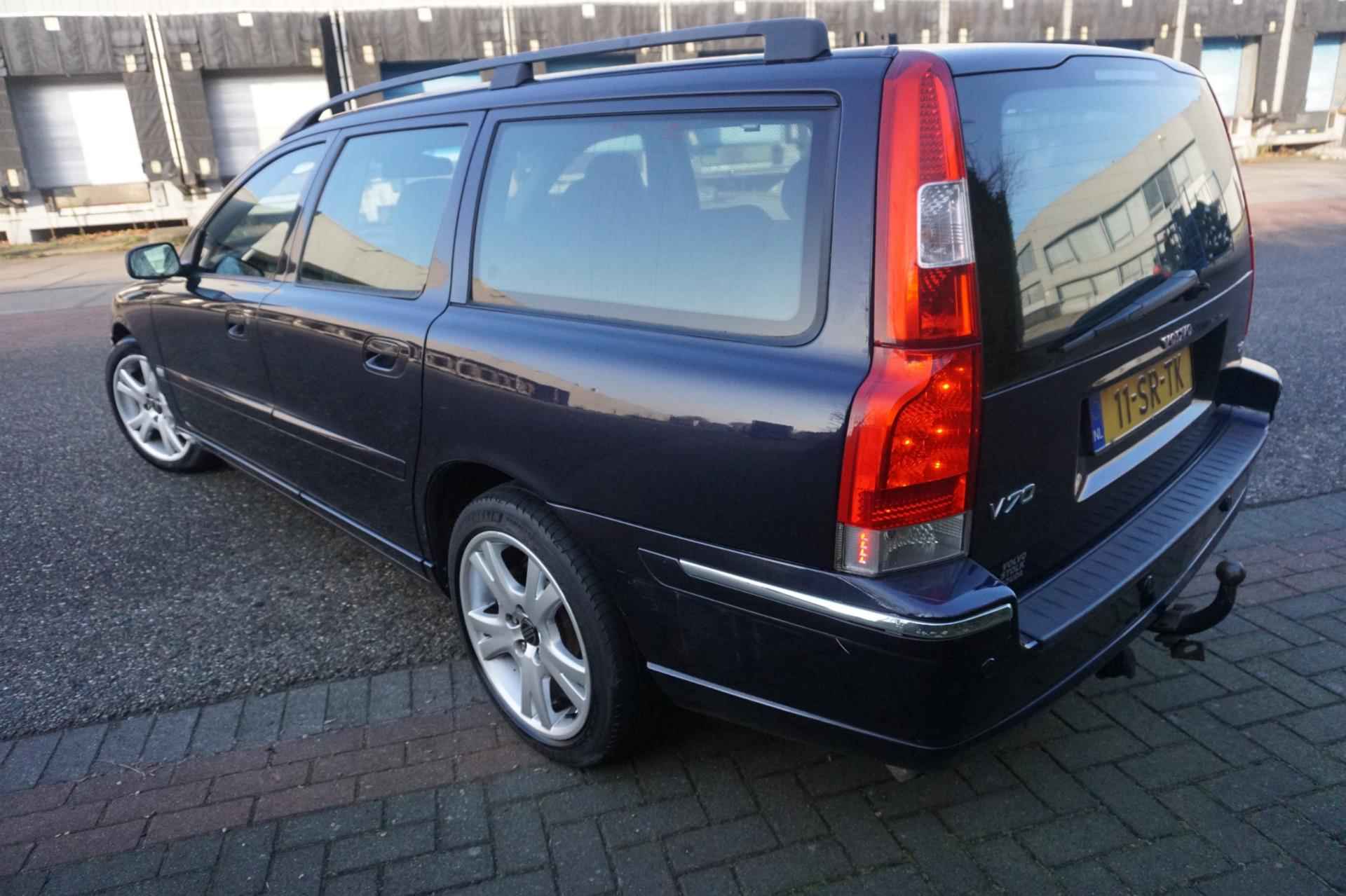 Volvo V70 2.4 D5 Summum - 21/21