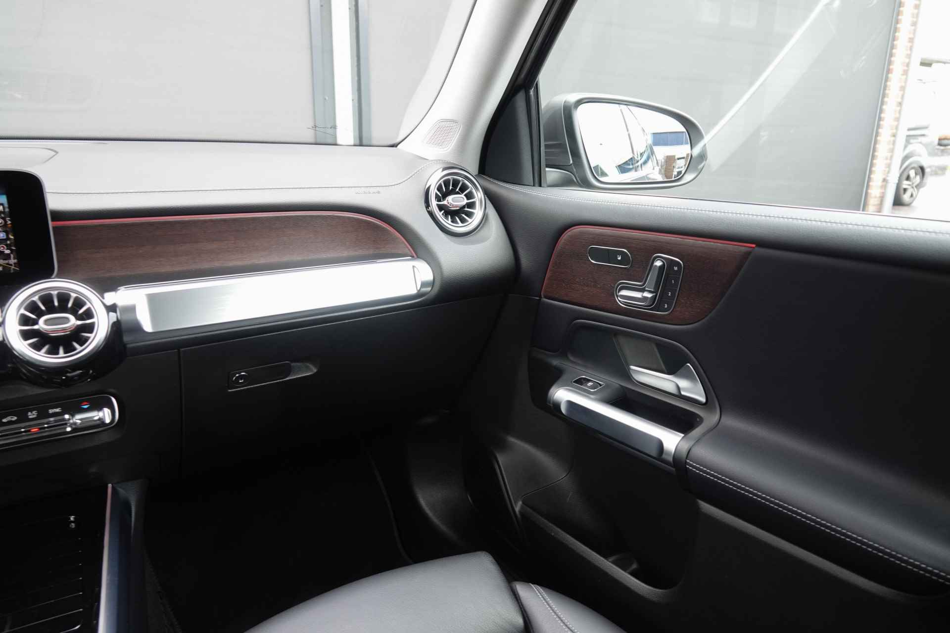 Mercedes-Benz GLB 250 224Pk Aut. | 4-Matic | Progressive | Multicontourstoelen - 27/45