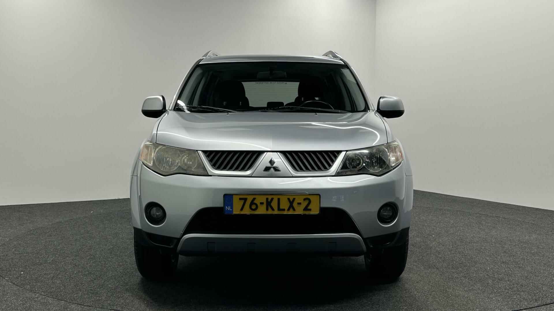 Mitsubishi Outlander 2.4 Intro Edition 2WD TREKHAAK - 7/32