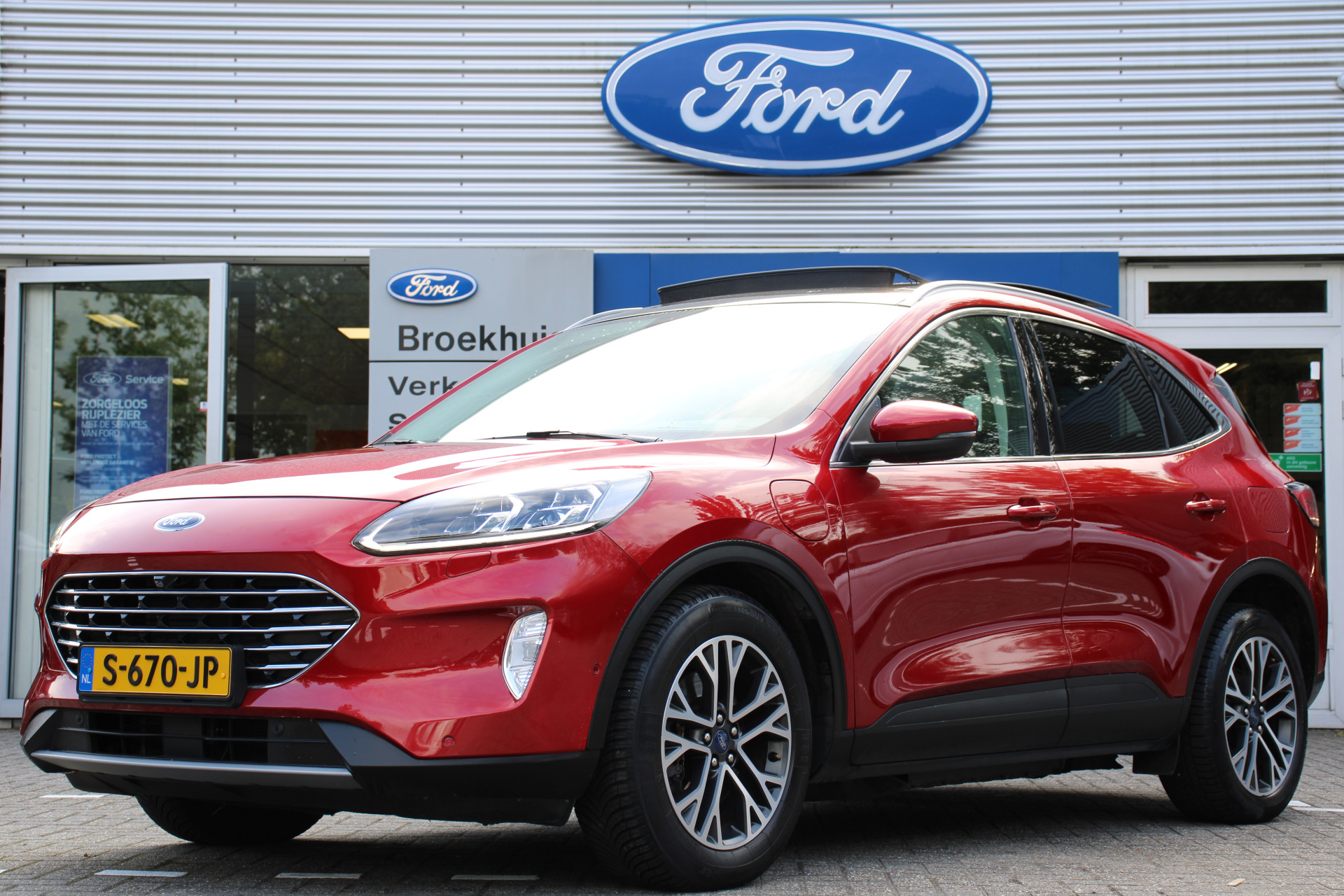 Ford Kuga 2.5 PHEV TITANIUM | PANODAK | LEDER/STOF | NAVI | CAMERA | CLIMA | WINTERPACK | ADAPT. CRUISE | B&O | AUTO. INPARKEREN | PARK SE