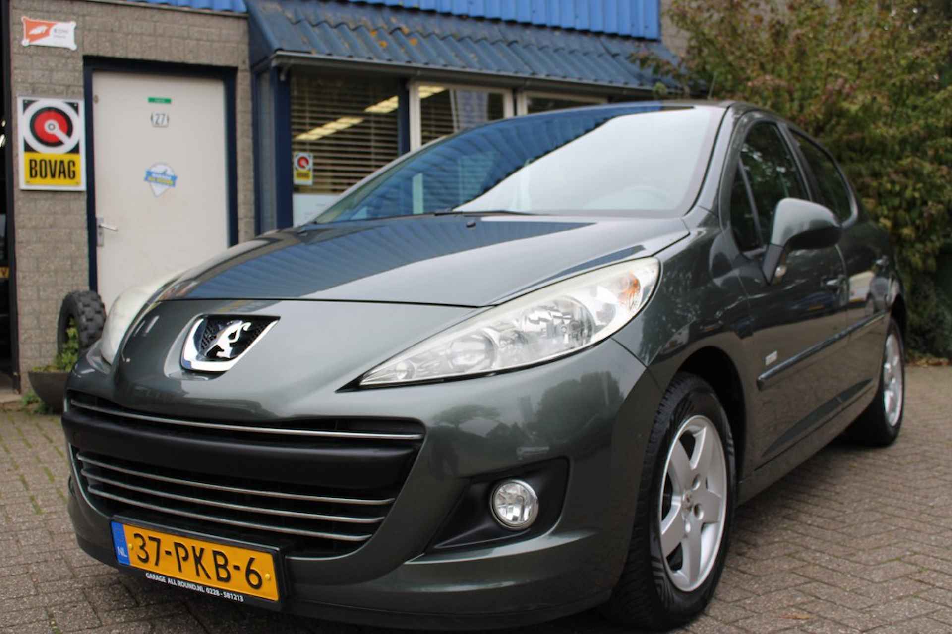 PEUGEOT 207 1.4 VTi Millesim 200 cruise,airco,trekhaak,lichtmetaal NAP - 2/24