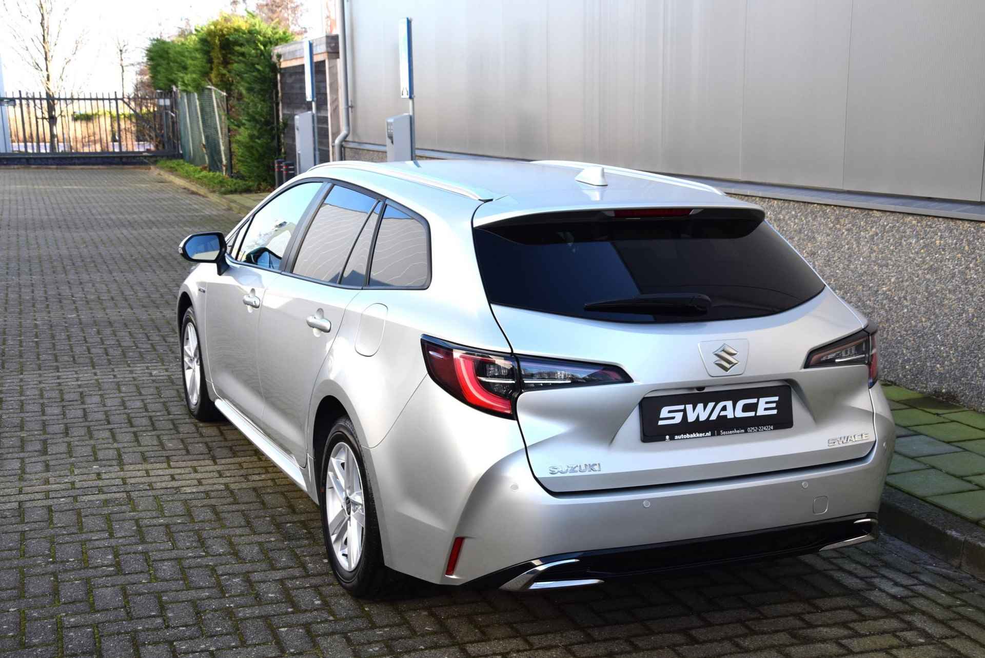 Suzuki Swace 1.8 Hybrid Style | Nieuw! Rijklaar inclusief metallic lak voor € 37.740,- uw voordeel € 1.500,- - 9/32