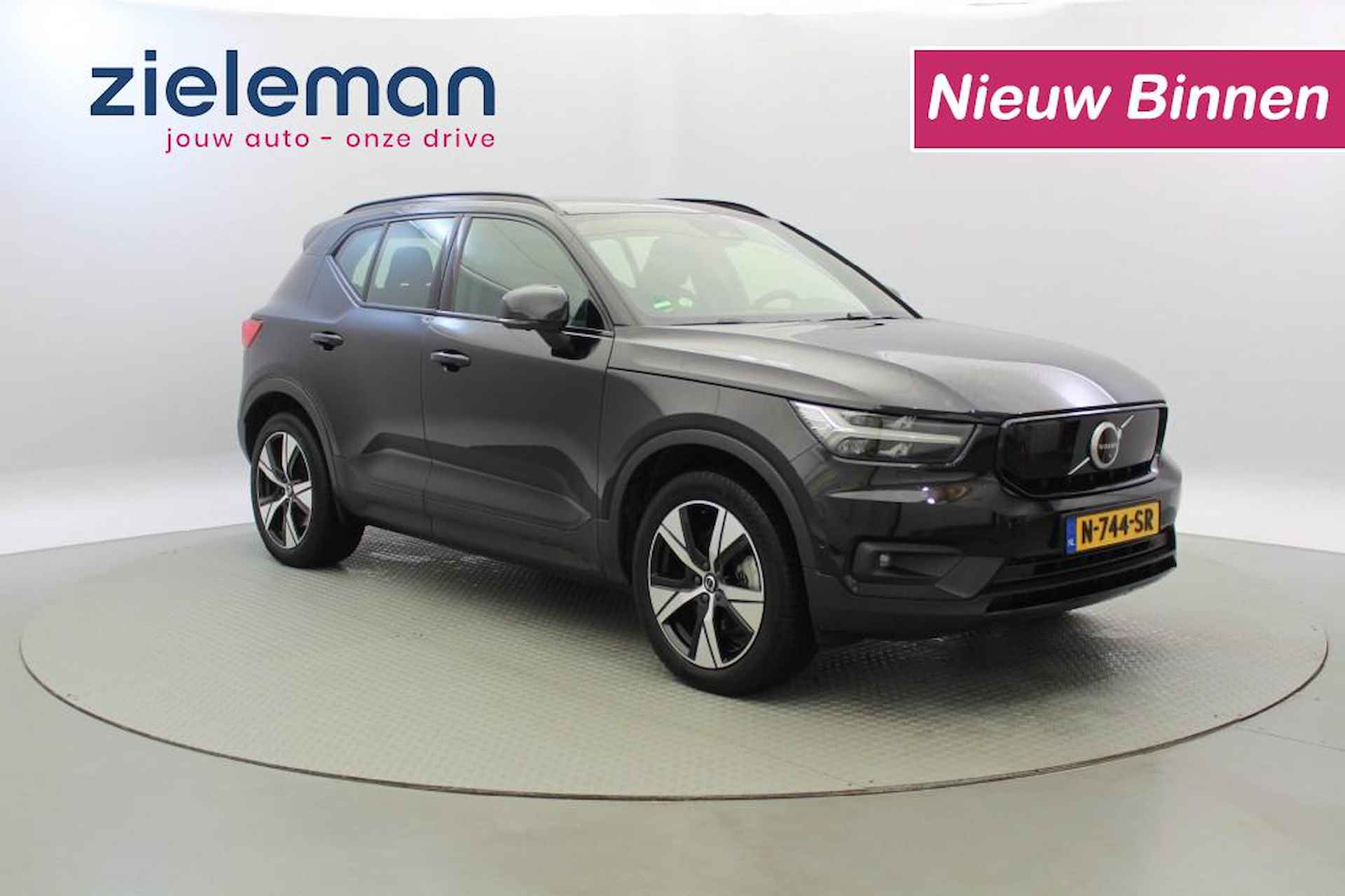 Volvo XC40