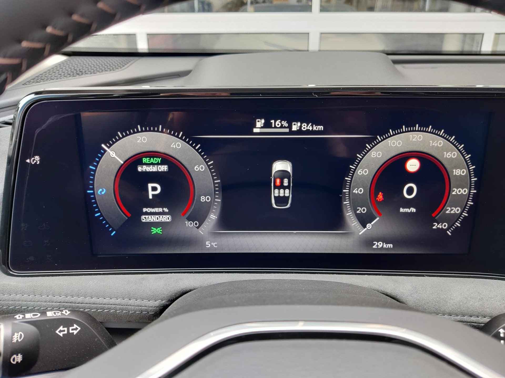 Nissan Ariya 66 kWh Evolve - 21/31