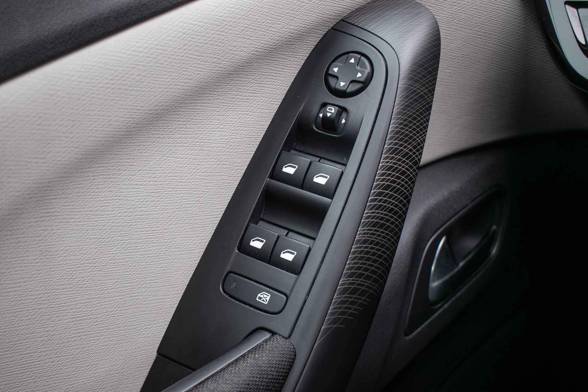 Citroën C4 Picasso 1.2 PureTech automaat Feel All-in rijklaarprijs | Nav | Clima | Massagestoelen | Trekhaak - 31/47