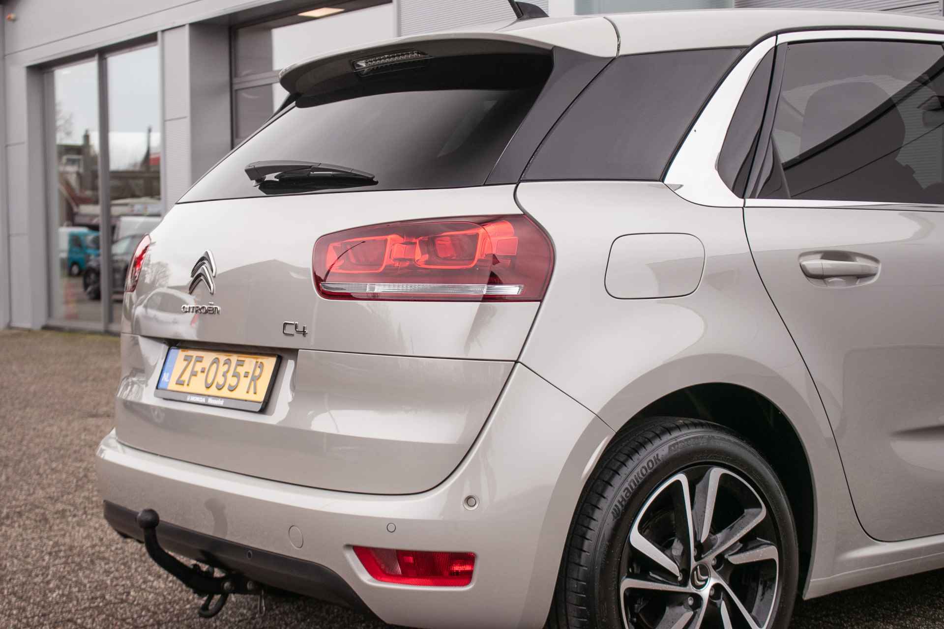 Citroën C4 Picasso 1.2 PureTech automaat Feel All-in rijklaarprijs | Nav | Clima | Massagestoelen | Trekhaak - 35/47