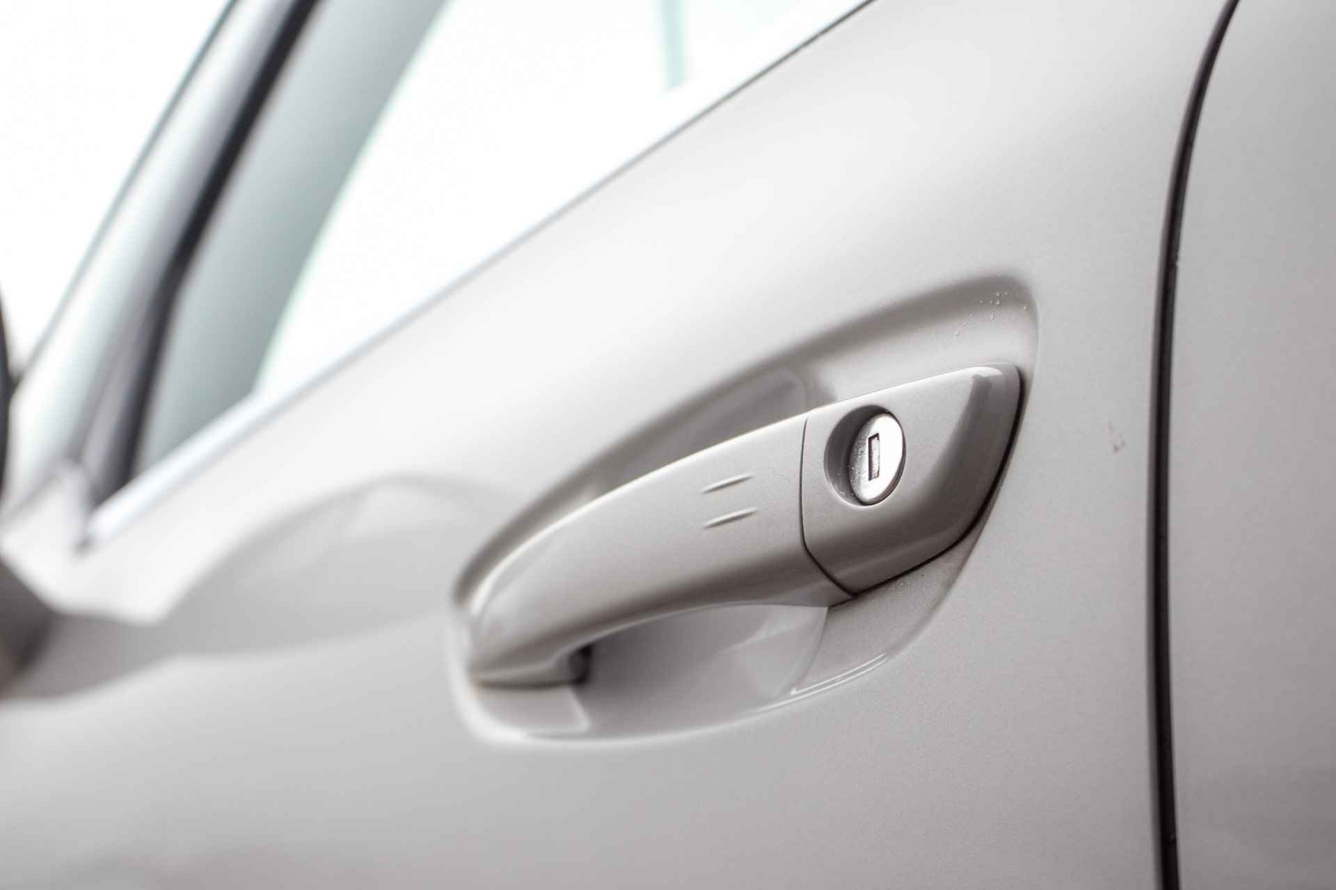 Citroën C4 Picasso 1.2 PureTech automaat Feel All-in rijklaarprijs | Nav | Clima | Massagestoelen | Trekhaak - 38/47
