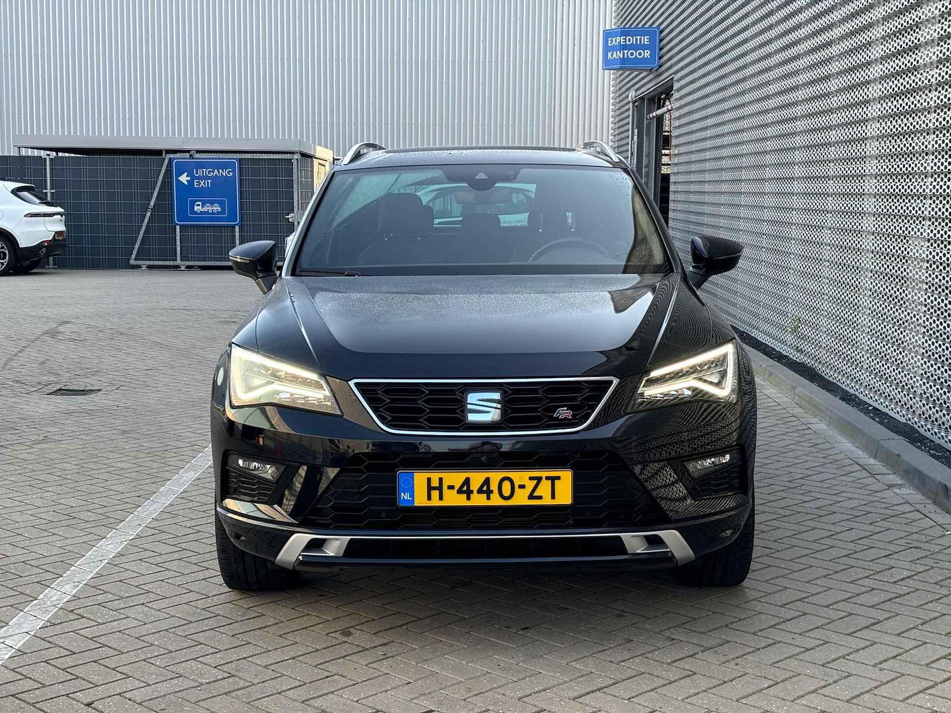 SEAT Ateca 1.5 TSI FR Business Intense DSG/ Metallic/ Digitale cockpit/ Panoramadak/ Led/ 19 lmv P4 - 30/31