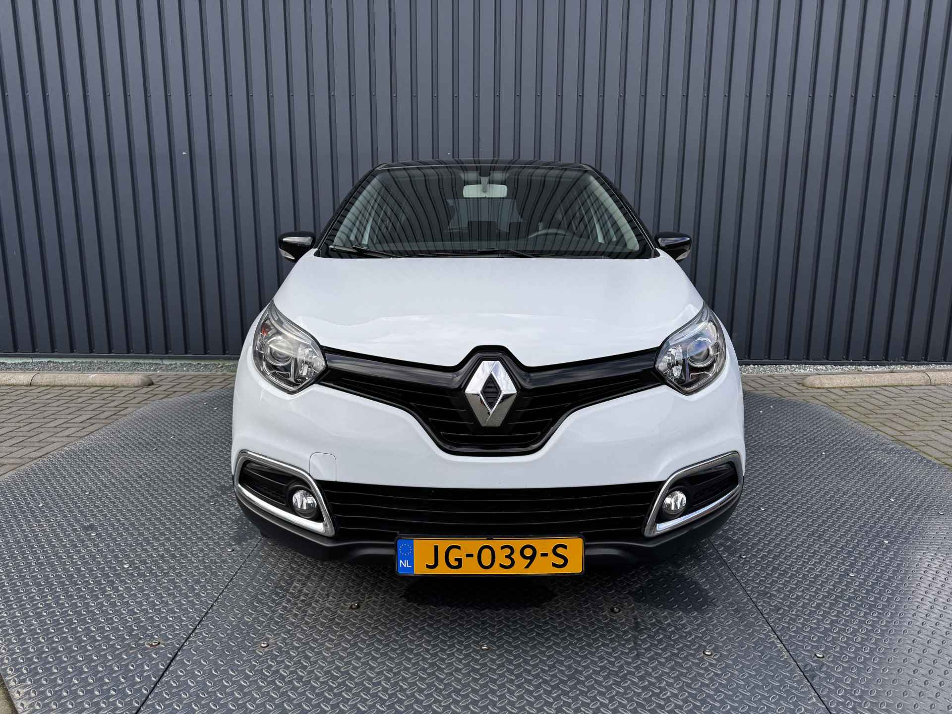 Renault Captur 0.9 TCe Expression | Trekhaak | Navi | DAB | Prijs Rijklaar!! - 26/36