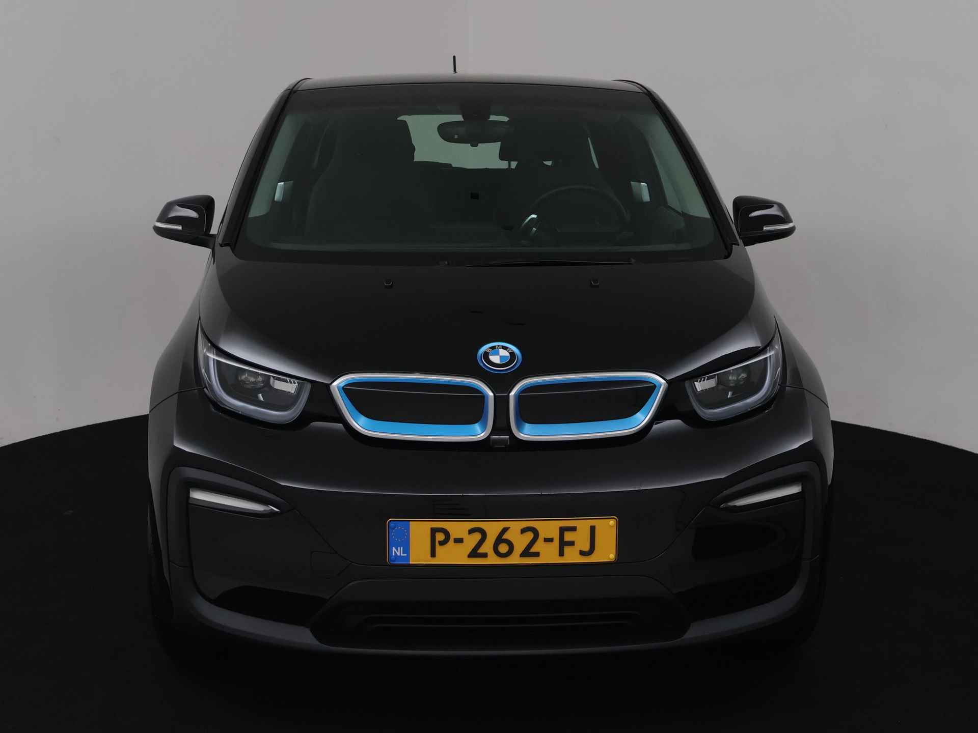 BMW i3 Edition 120Ah 42 kWh | NL Auto | Warmtepomp | Navigatiesysteem | 19 Inch Lichtmetalen velgen | 3 FASE Lader | Stoelverwarming | Inclusief 12 Maanden BOVAG Garantie - 21/39