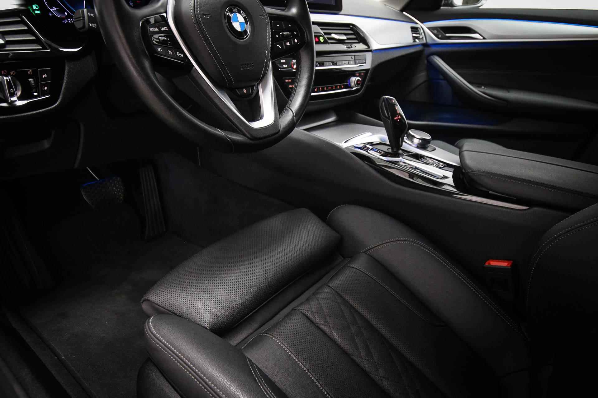 BMW 5-serie Touring 530e xDrive Business Edition Plus | AUDIO MEDIA / PARKING- PACK | LED | LEDER | CLIMA | STUURWIELVERWARMING | CRUISE | NAVI | DAB | APPLE | CAMERA | TREKHAAK EL. | DEALER ONDERHOUDEN - 27/59