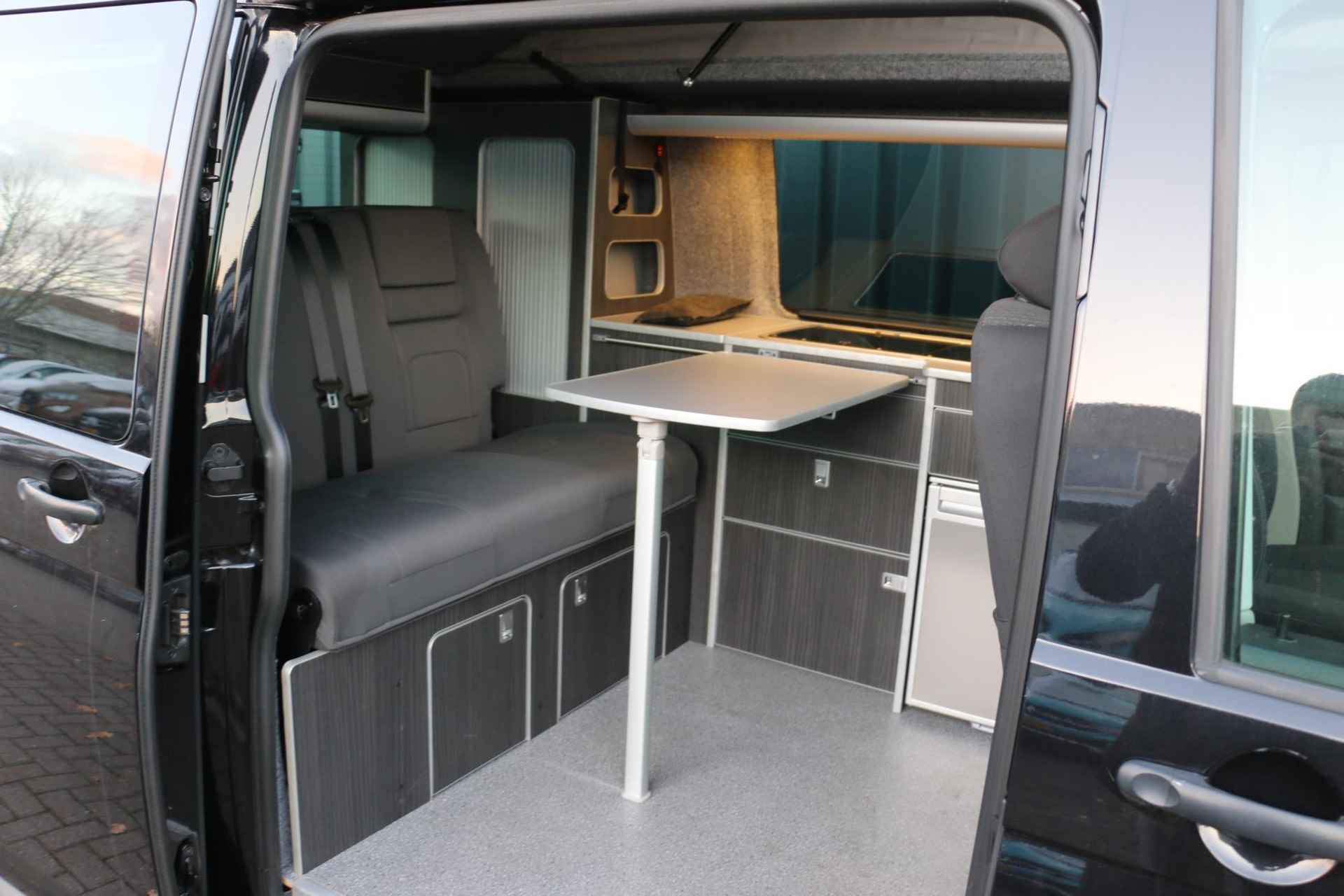 Volkswagen Multivan camper, DSG automaat, 4 slaapplaatsen, airco, cruise, California look - 19/38