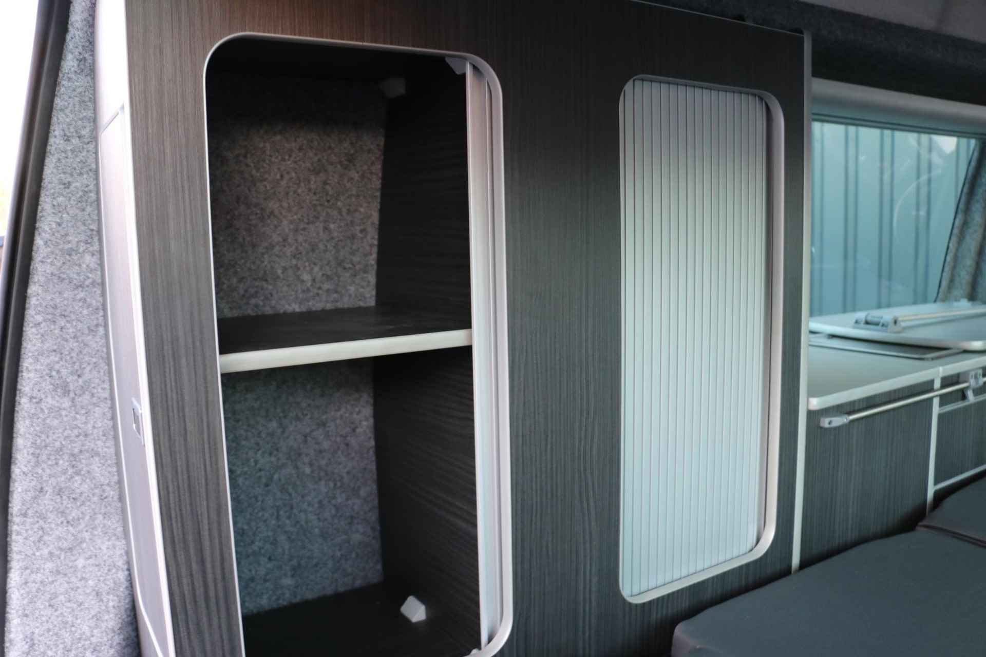 Volkswagen Multivan camper, DSG automaat, 4 slaapplaatsen, airco, cruise, California look - 24/38