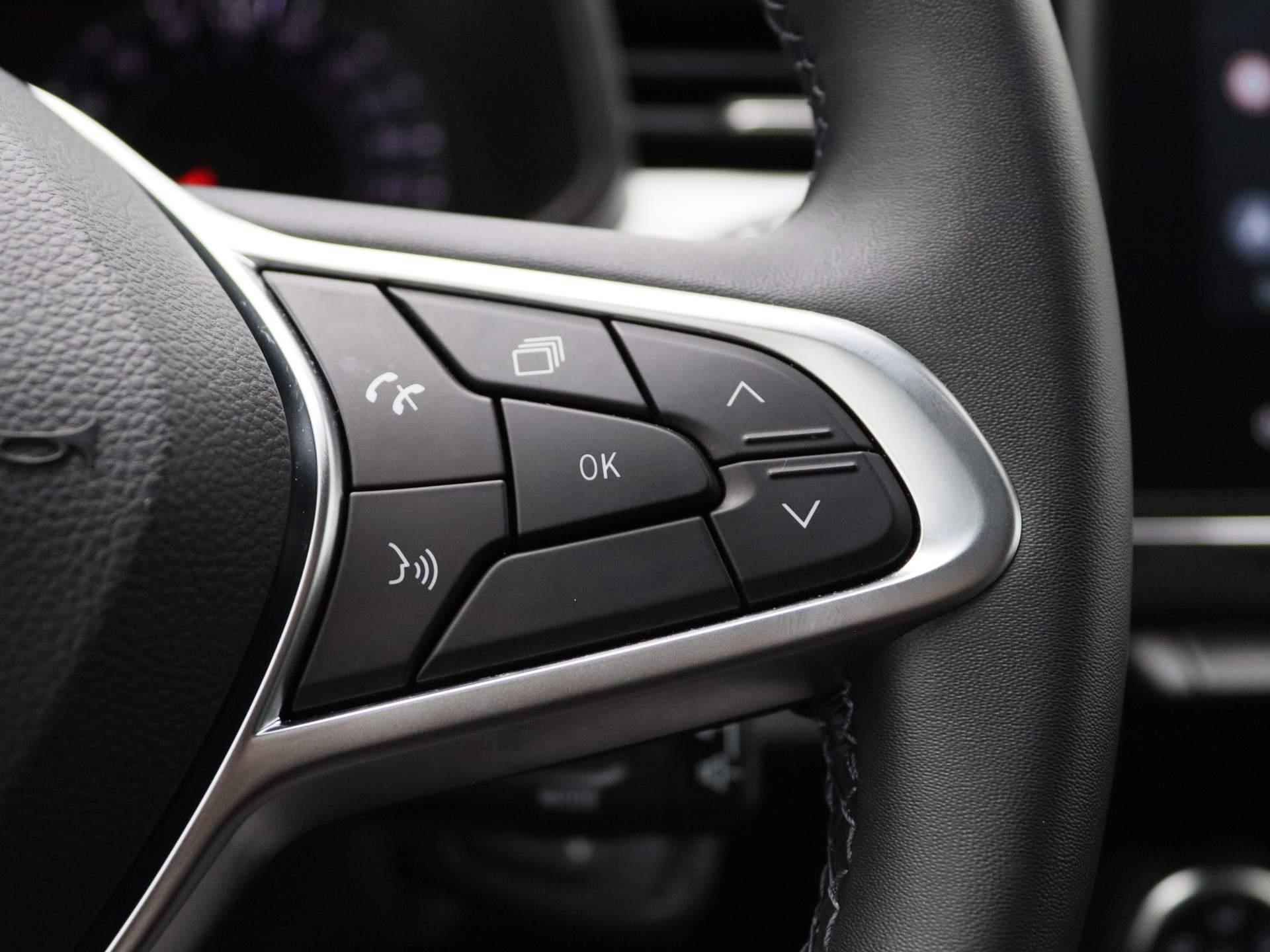 Renault Clio 1.0 TCe 90Pk Evolution | Navigatie | Apple & Android Carplay | Airco | Parkeersensoren & Blindspot | Automatische Verlichting & Regensensoren | LED | Privacy Glass & Lichtmetalen Velgen | - 22/37