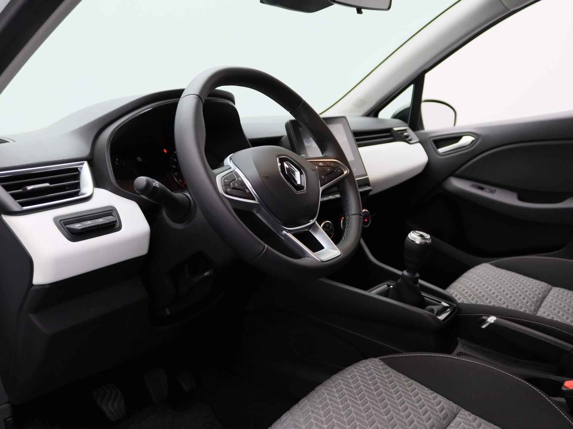 Renault Clio 1.0 TCe 90Pk Evolution | Navigatie | Apple & Android Carplay | Airco | Parkeersensoren & Blindspot | Automatische Verlichting & Regensensoren | LED | Privacy Glass & Lichtmetalen Velgen | - 30/37