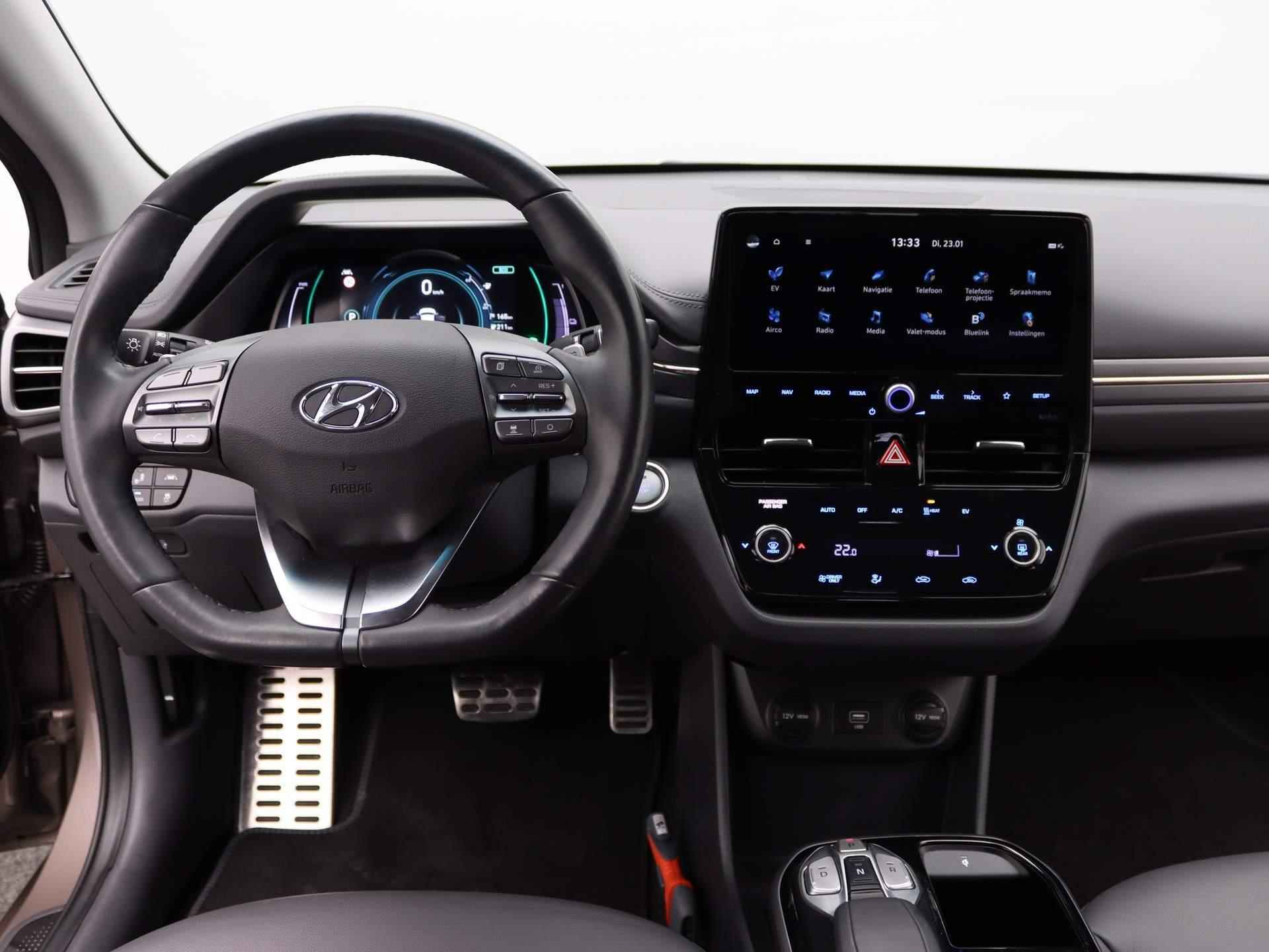 Hyundai IONIQ Premium EV 38 kWh | SEPP subsidie mogelijk | Airco | Cruise Control | Lederen bekleding | Navigatie | LED | - 7/51
