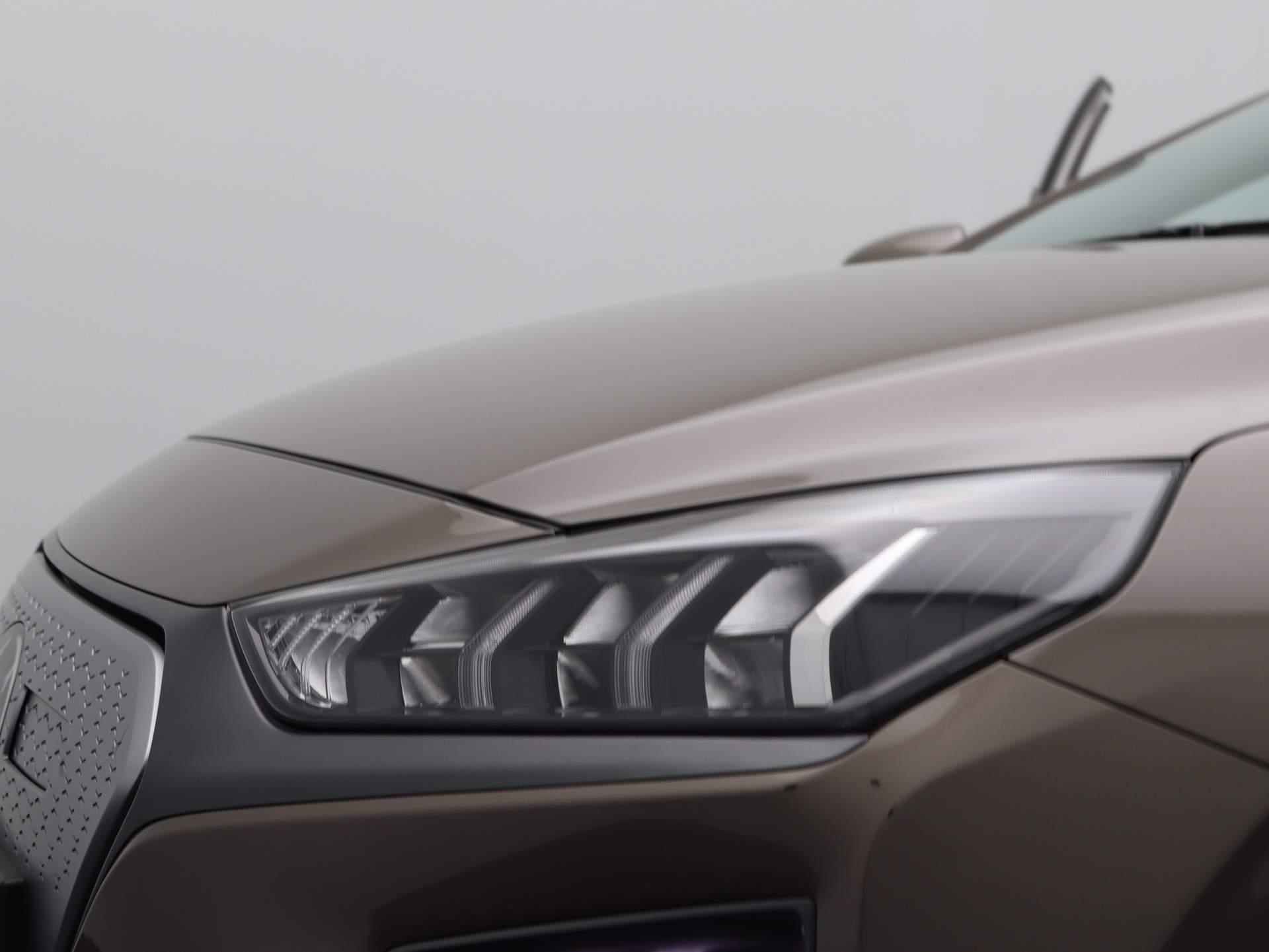Hyundai IONIQ Premium EV 38 kWh | SEPP subsidie mogelijk | Airco | Cruise Control | Lederen bekleding | Navigatie | LED | - 14/51