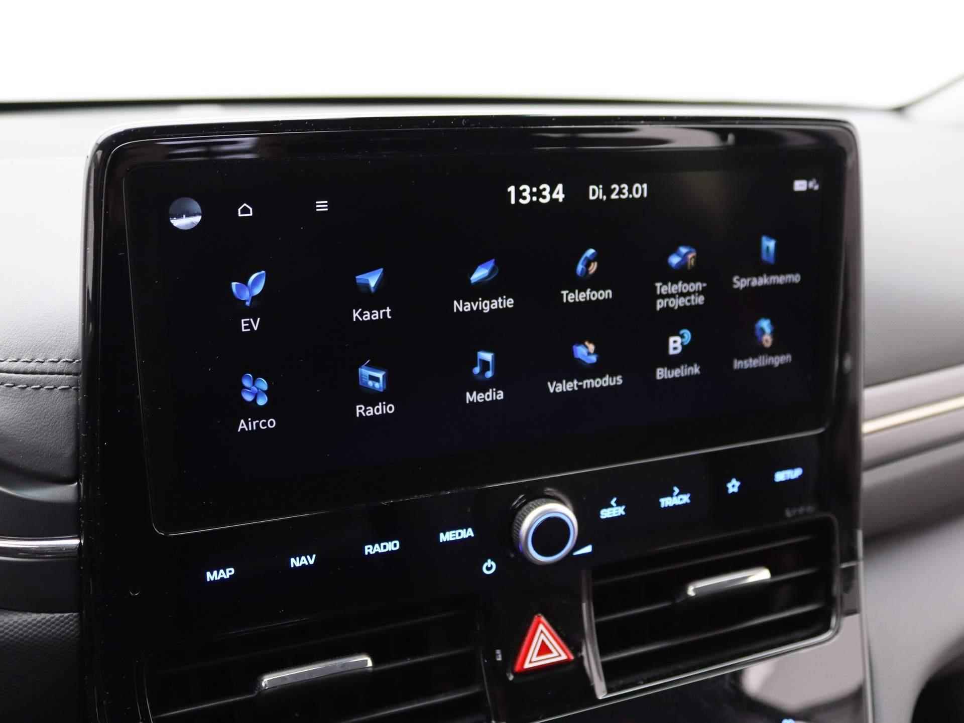 Hyundai IONIQ Premium EV 38 kWh | SEPP subsidie mogelijk | Airco | Cruise Control | Lederen bekleding | Navigatie | LED | - 16/51