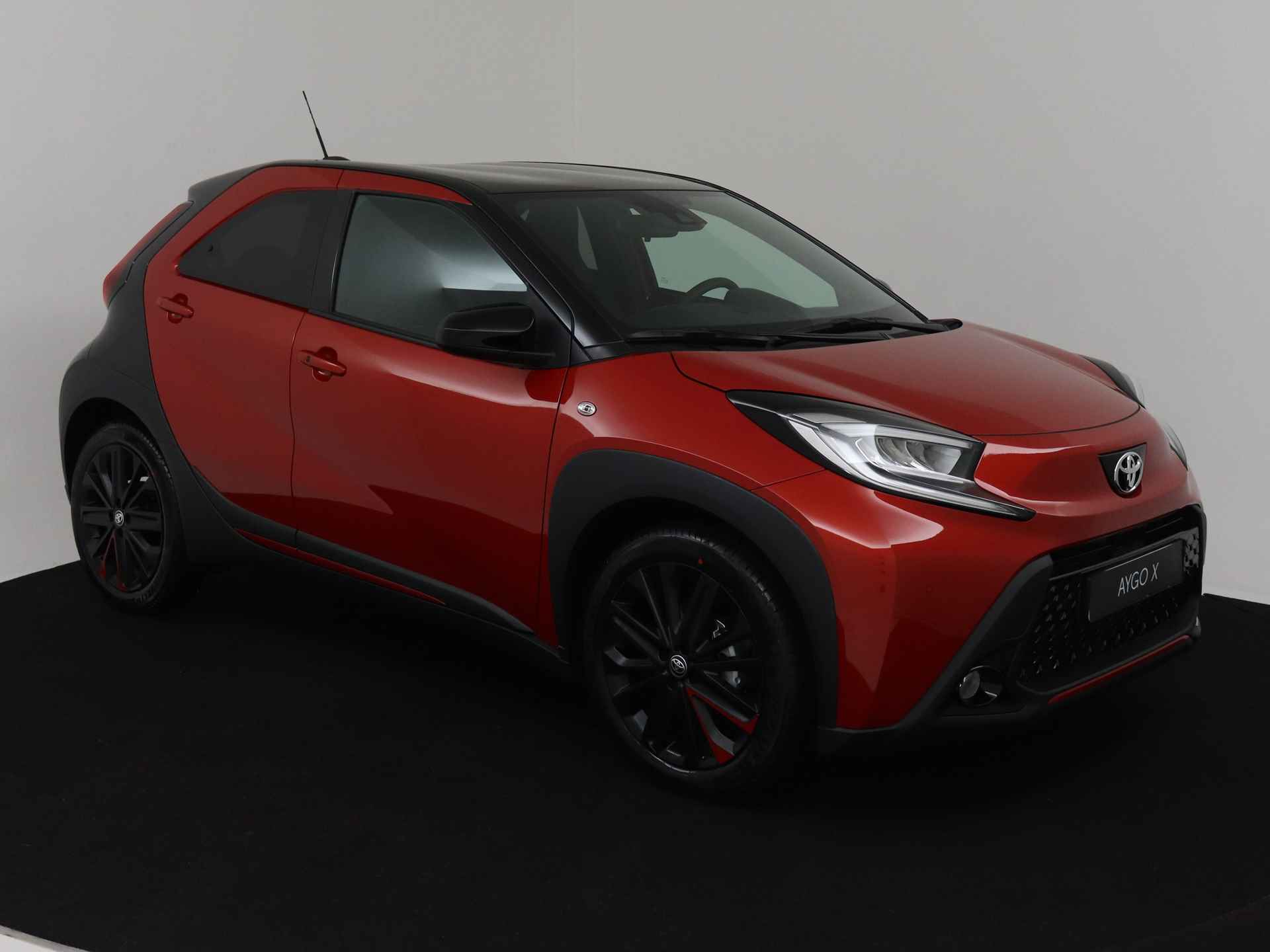 Toyota Aygo X 1.0 VVT-i MT Premium | Design Pack | - 28/38