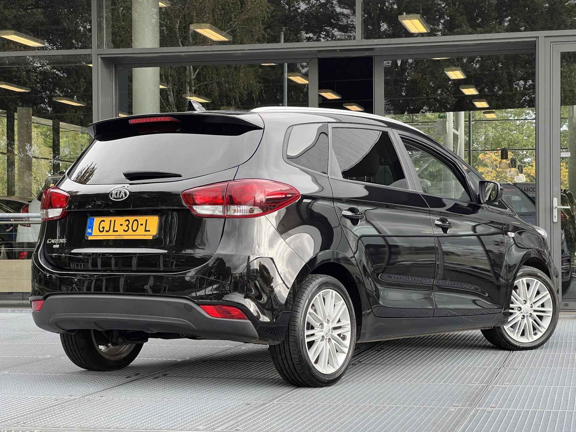 Kia Carens 1.6 GDi DynamicPlusLine 7 persoons | Carplay | Navigatie | Stoel- en Stuurverwarming | - 3/33